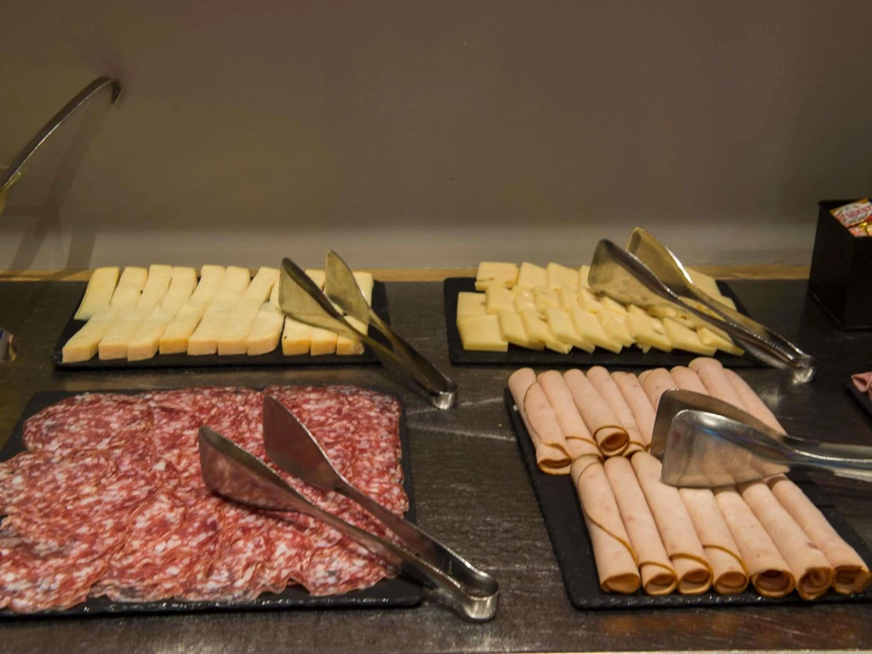 Breakfast in ibis Antibes Sophia-Antipolis