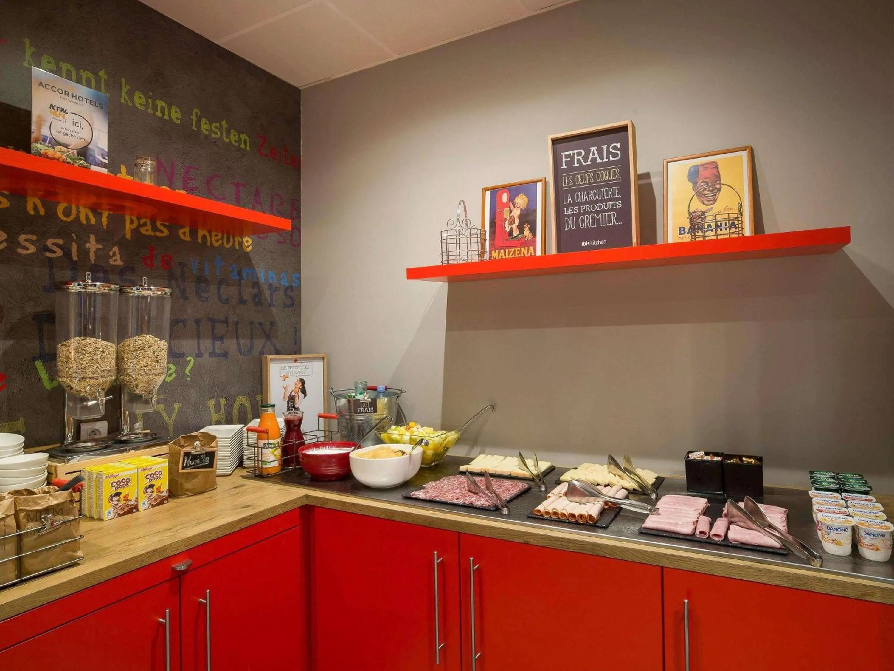 Breakfast in ibis Antibes Sophia-Antipolis