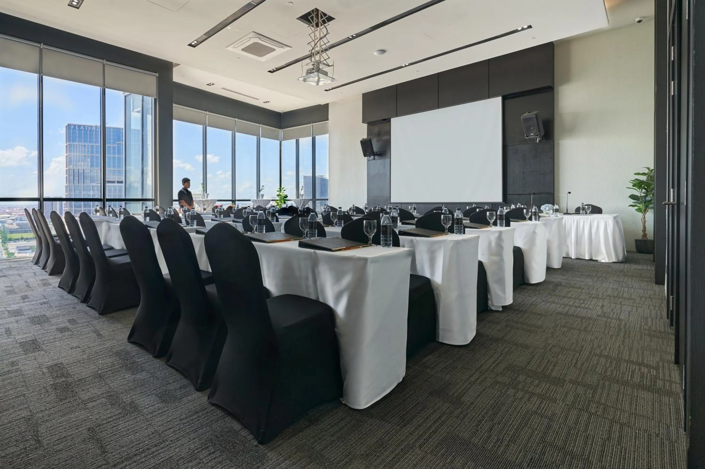Meeting/conference room in Luxcity Hotel & Apartment
