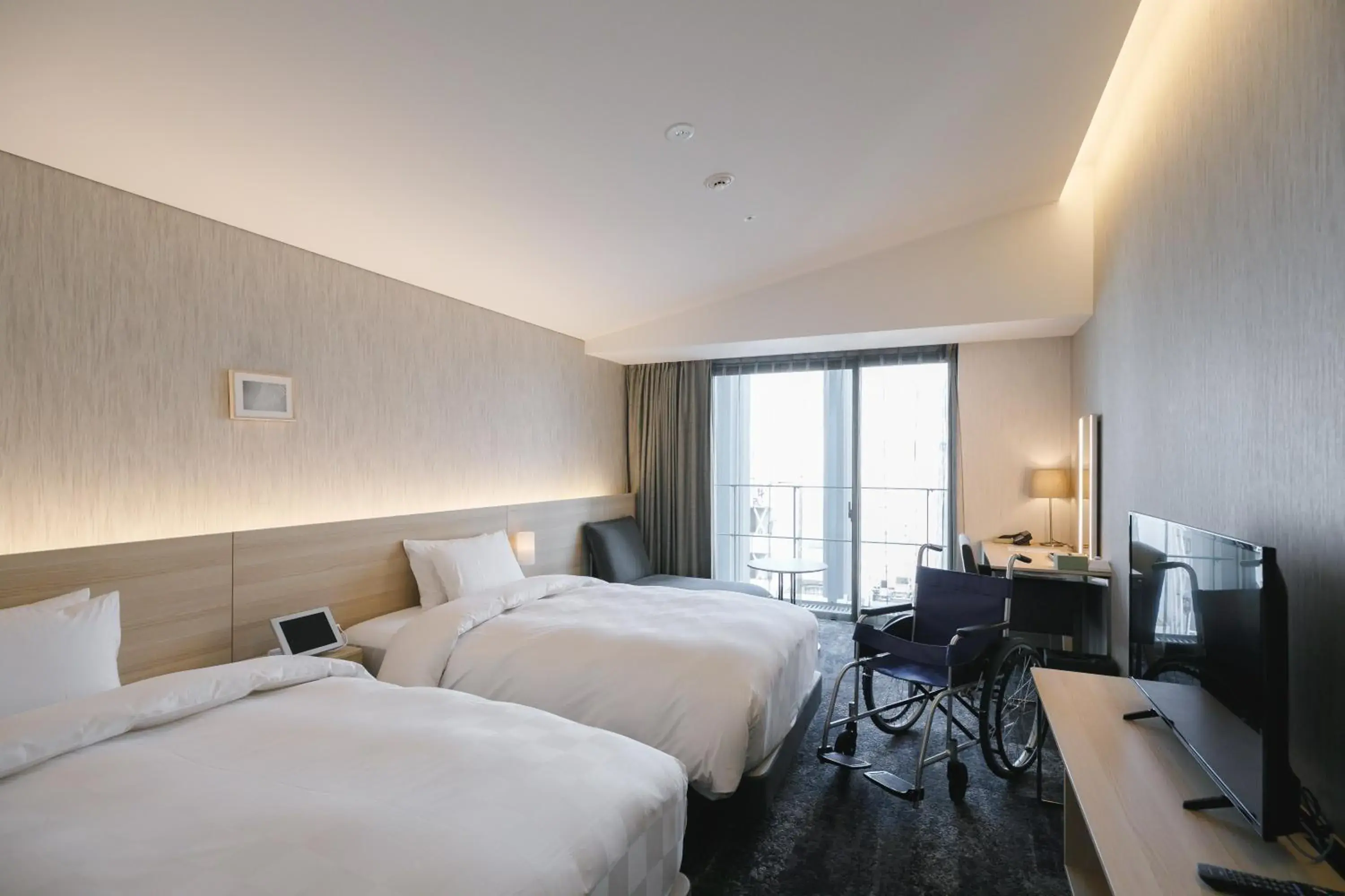 Twin Room - single occupancy - Disability Access in Hotel Royal Classic Osaka Twin Room - single occupancy - Disability Access in Hotel Royal Classic Osaka