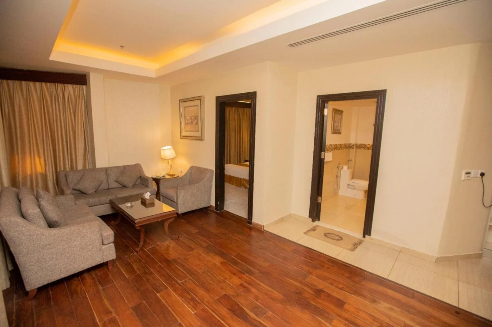 Sanam Hotel Suites - Riyadh