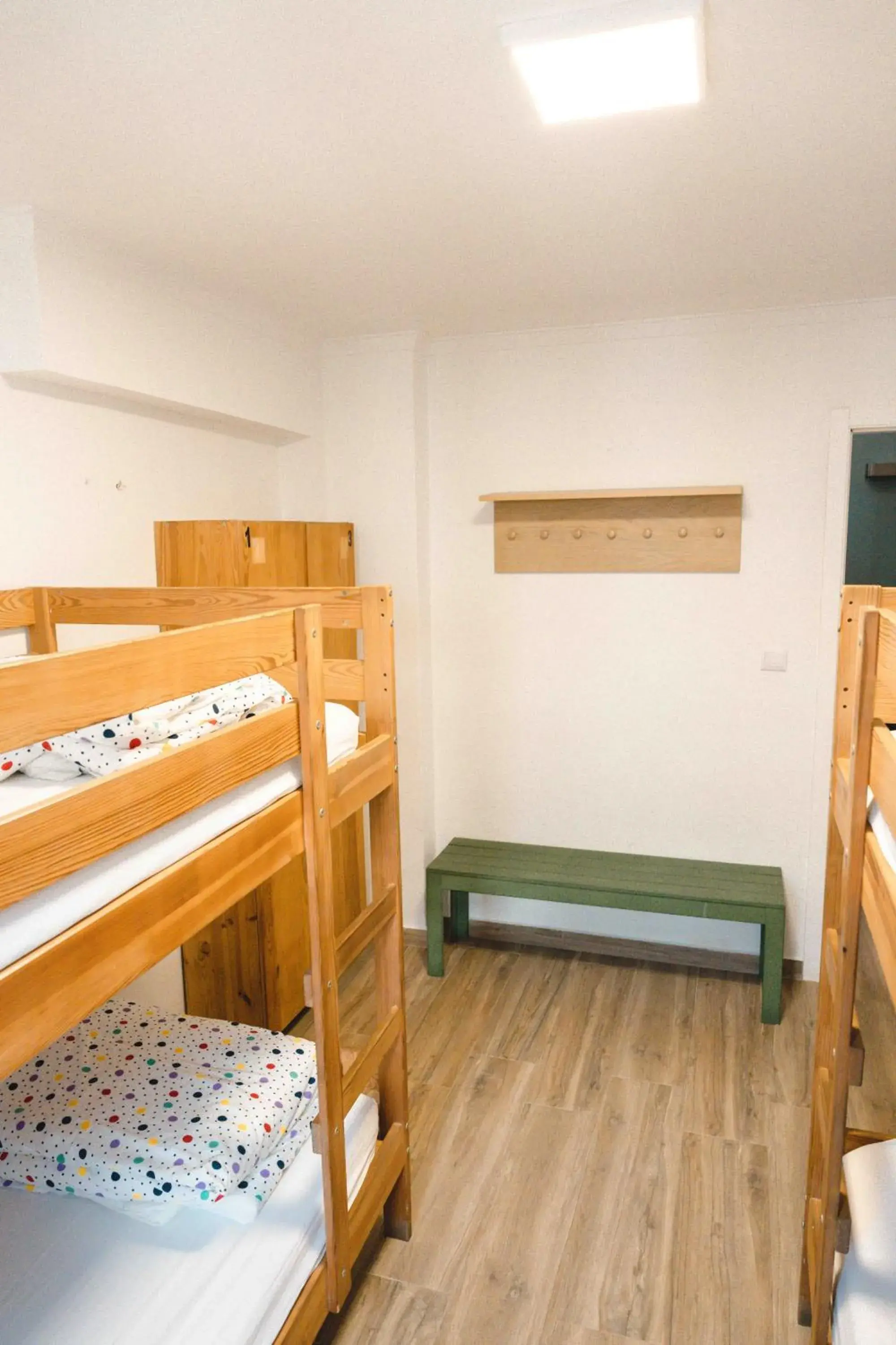 Bed in 4-Bed Mixed Dormitory Room in Cascais Bay Hostel Bed in 4-Bed Mixed Dormitory Room in Cascais Bay Hostel