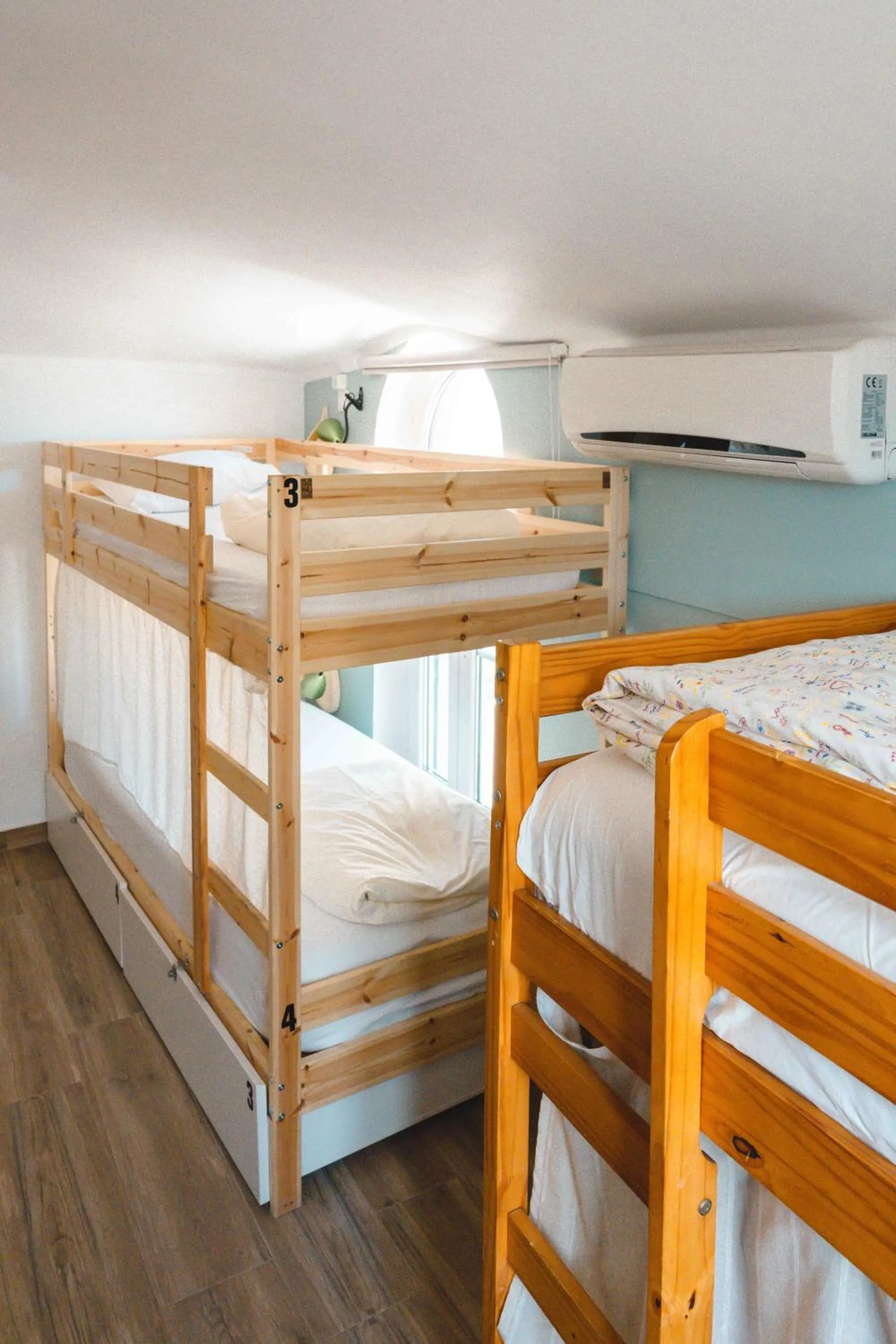 Bedroom, Bed in Cascais Bay Hostel