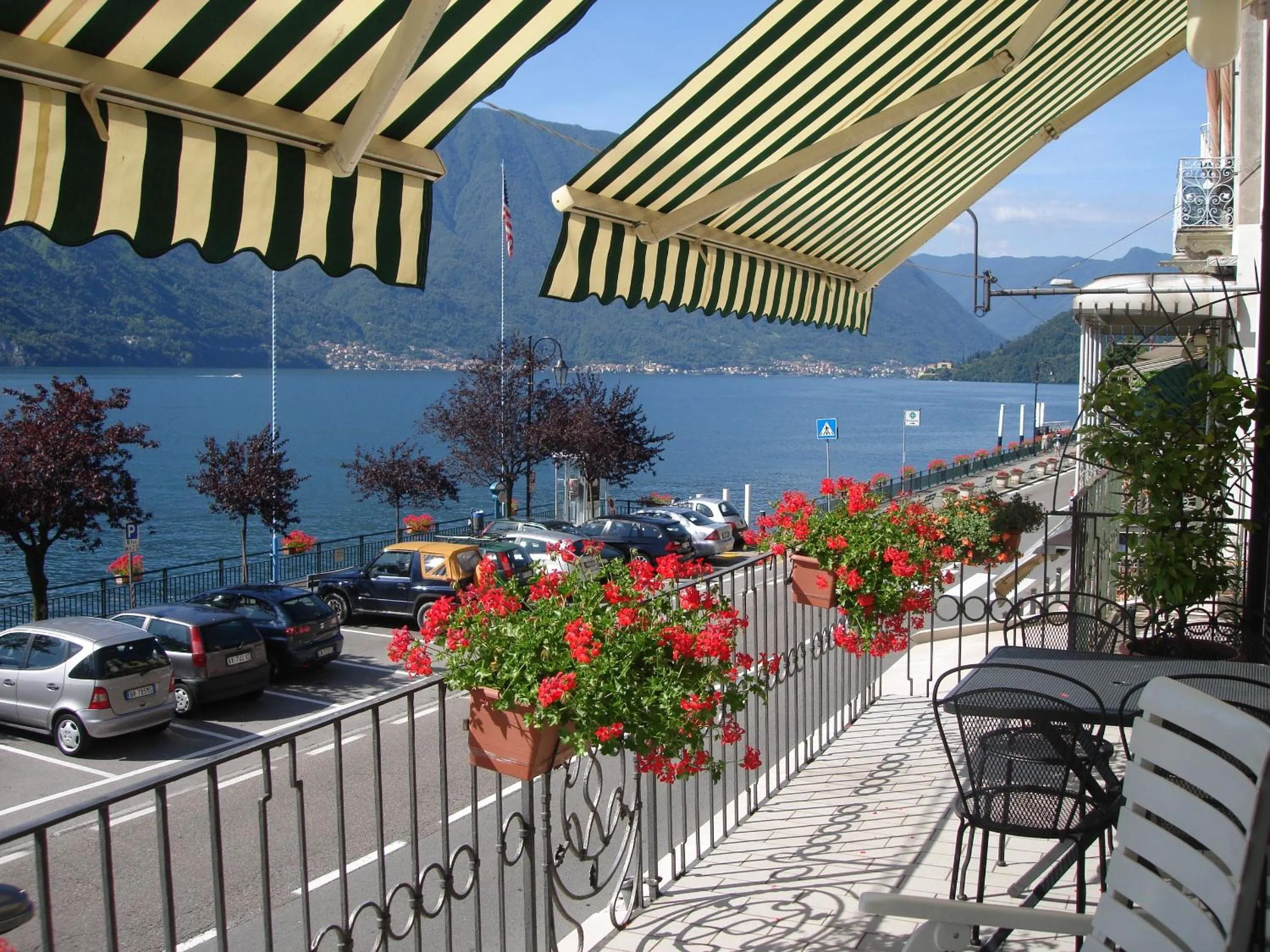 Property building in Tremezzo Bella Vista by LoveComo