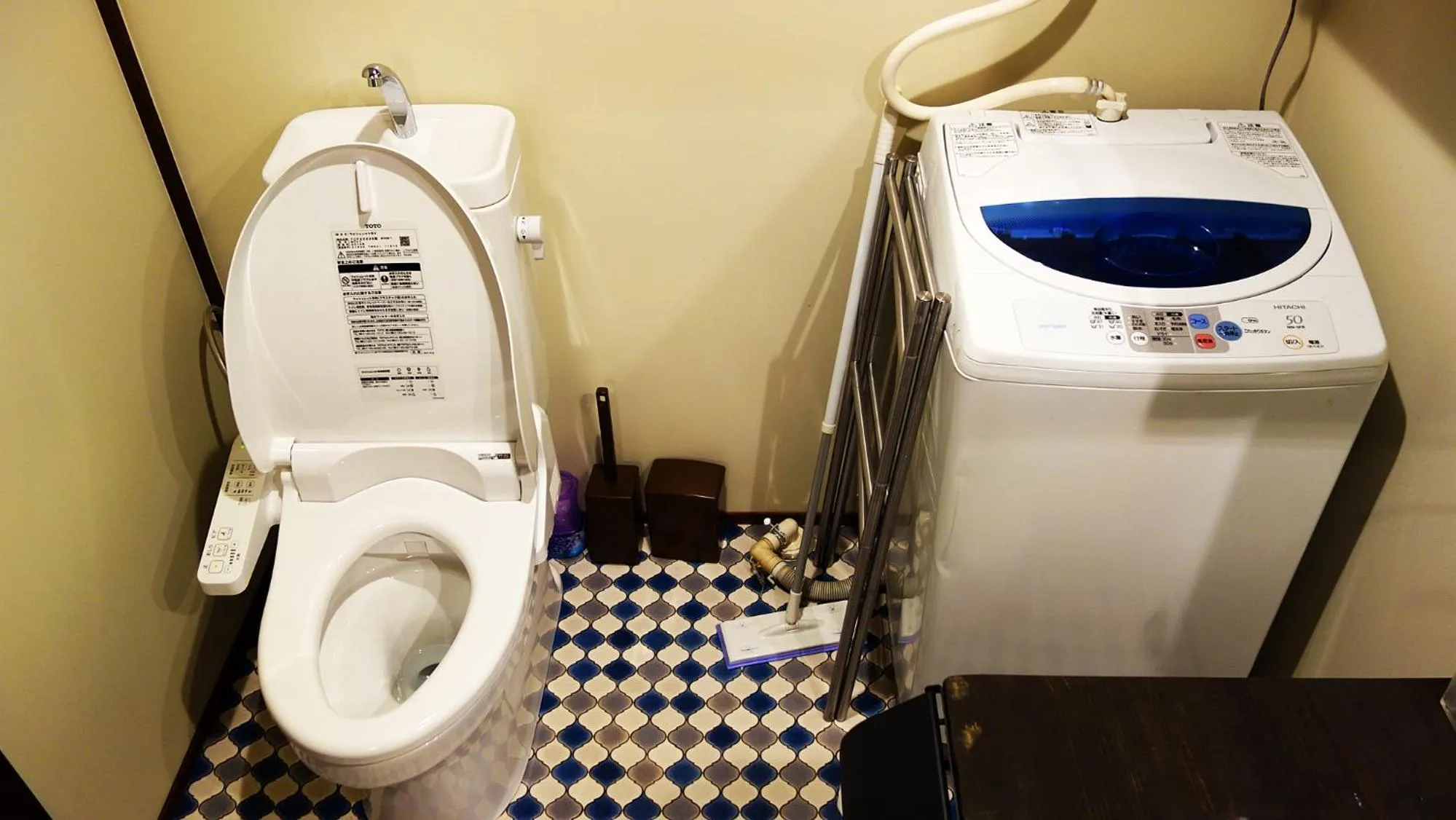 Toilet in Wow! KANAZAWA STAY