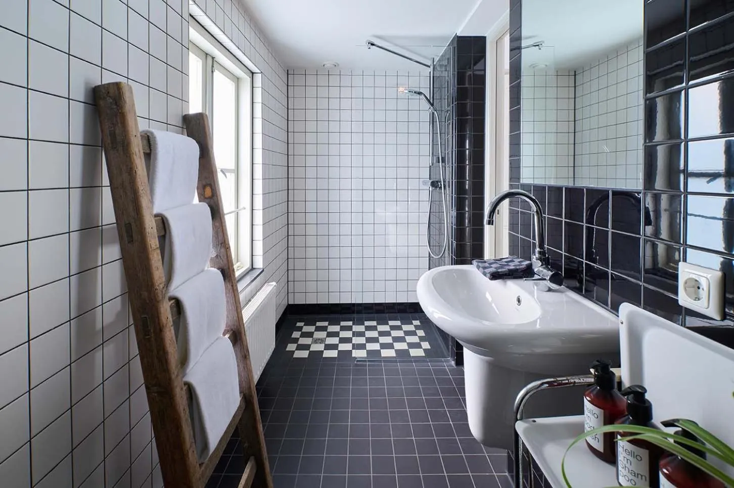 Hello I'm Local - Boutique Hostel