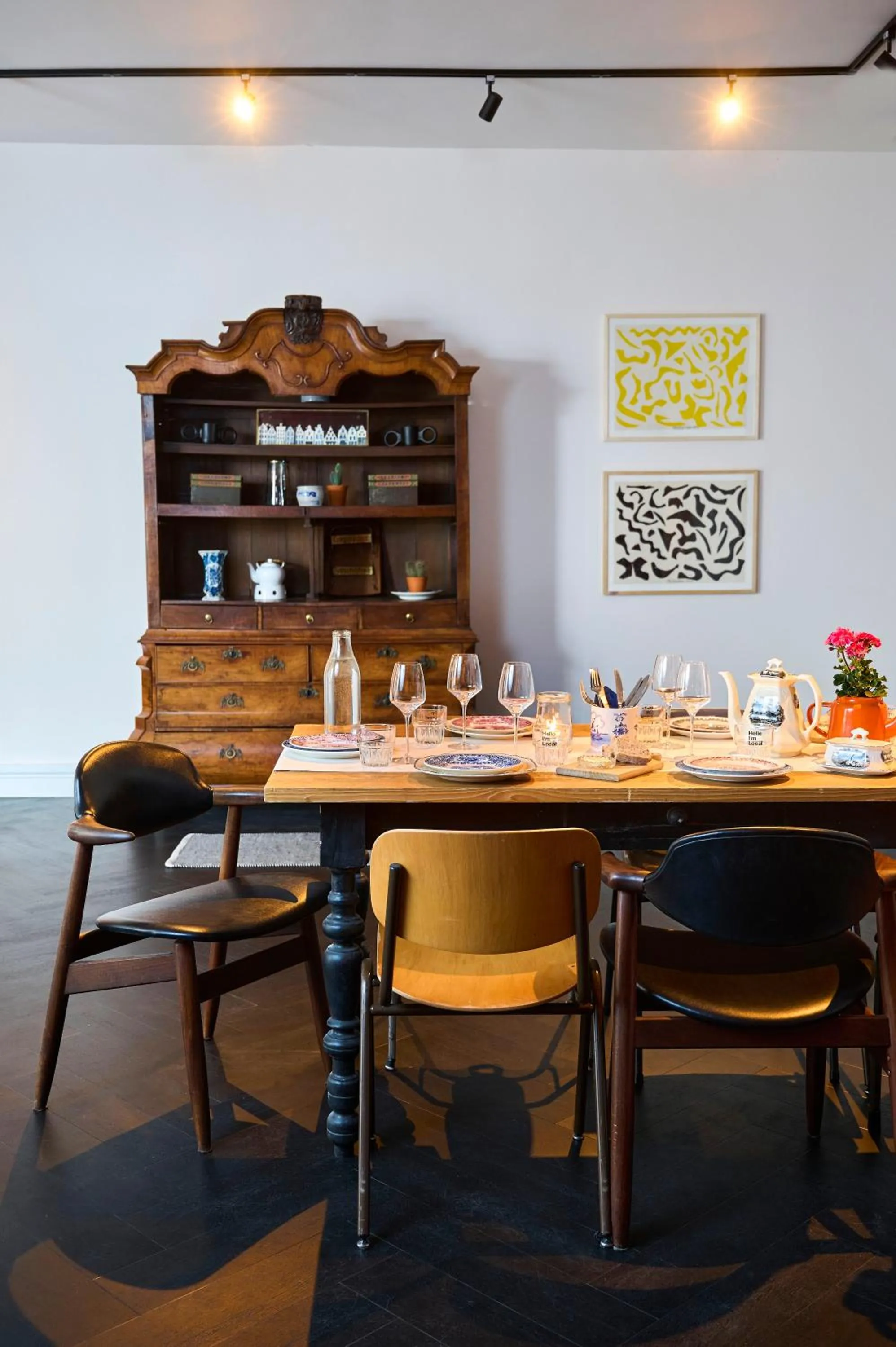 Property building in Hello I'm Local - Boutique Hostel