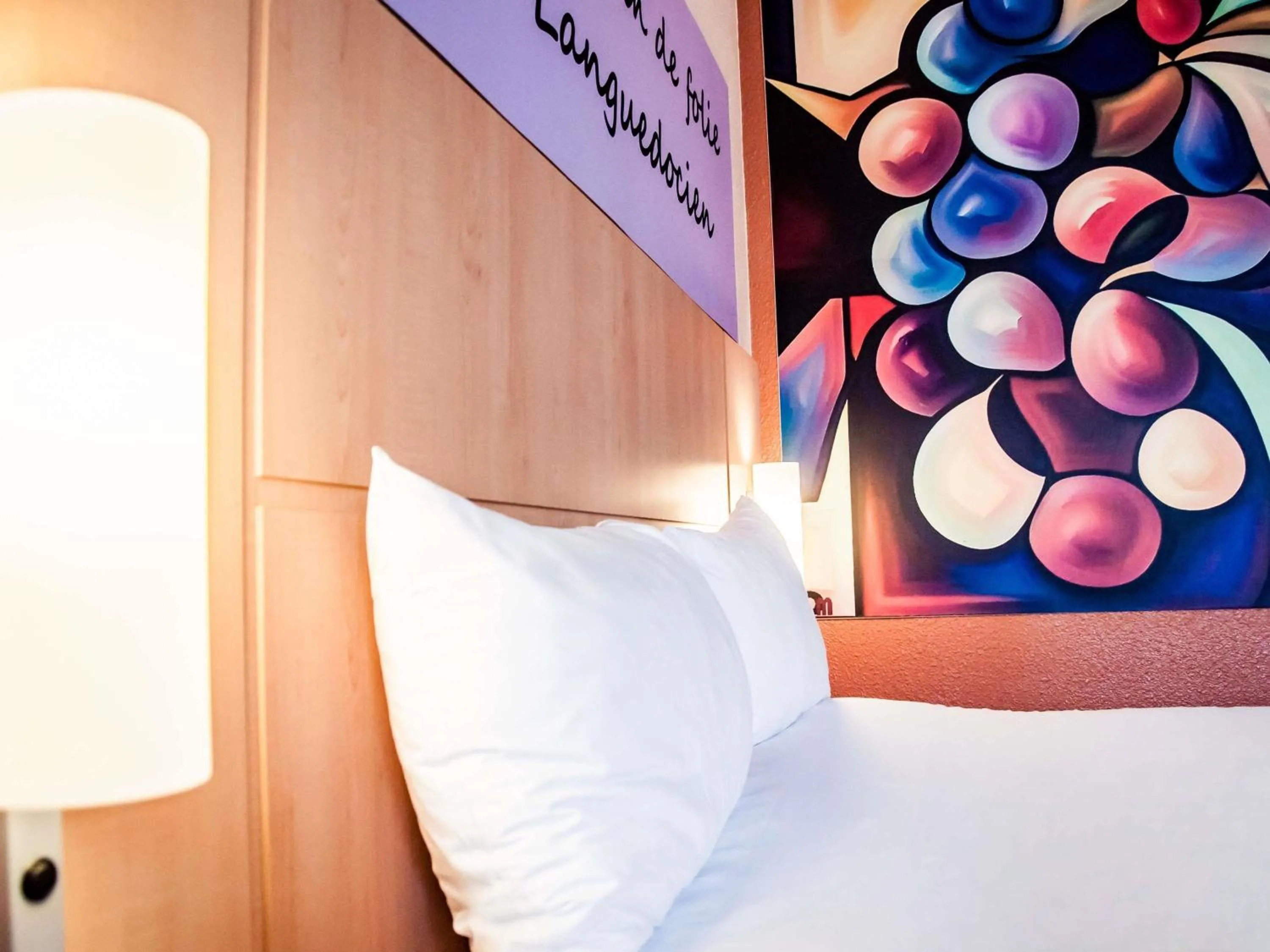 Bed in ibis Montpellier Centre Comedie