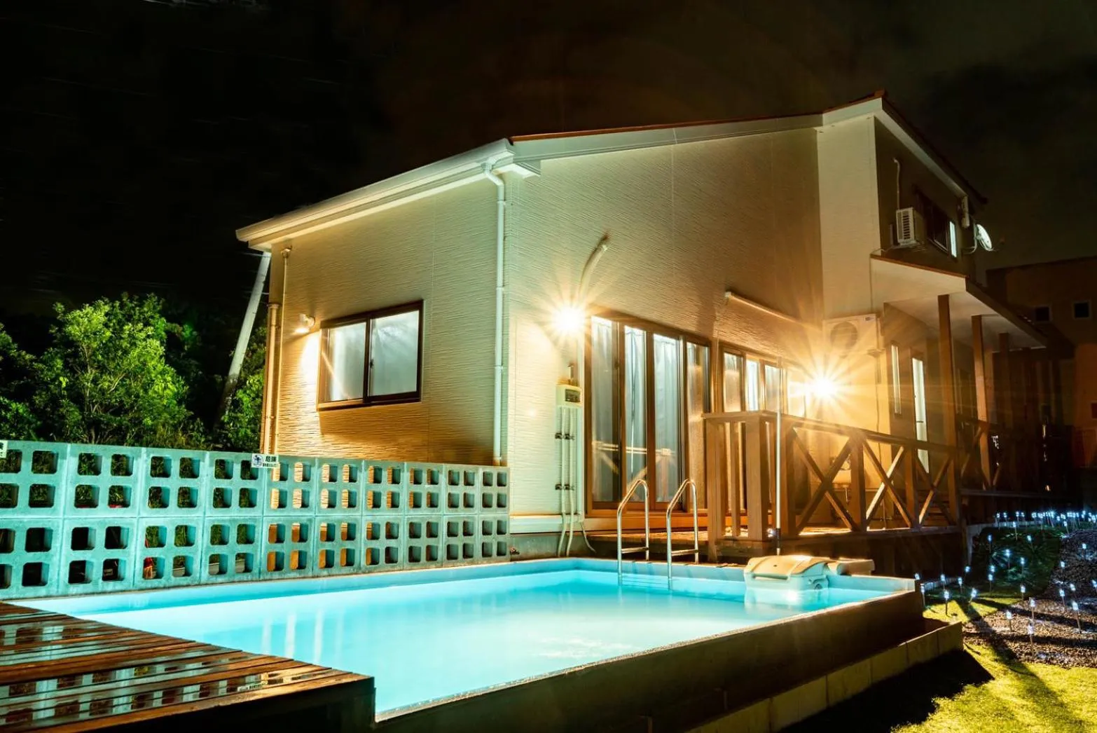 Property building in Hanare AOZORA