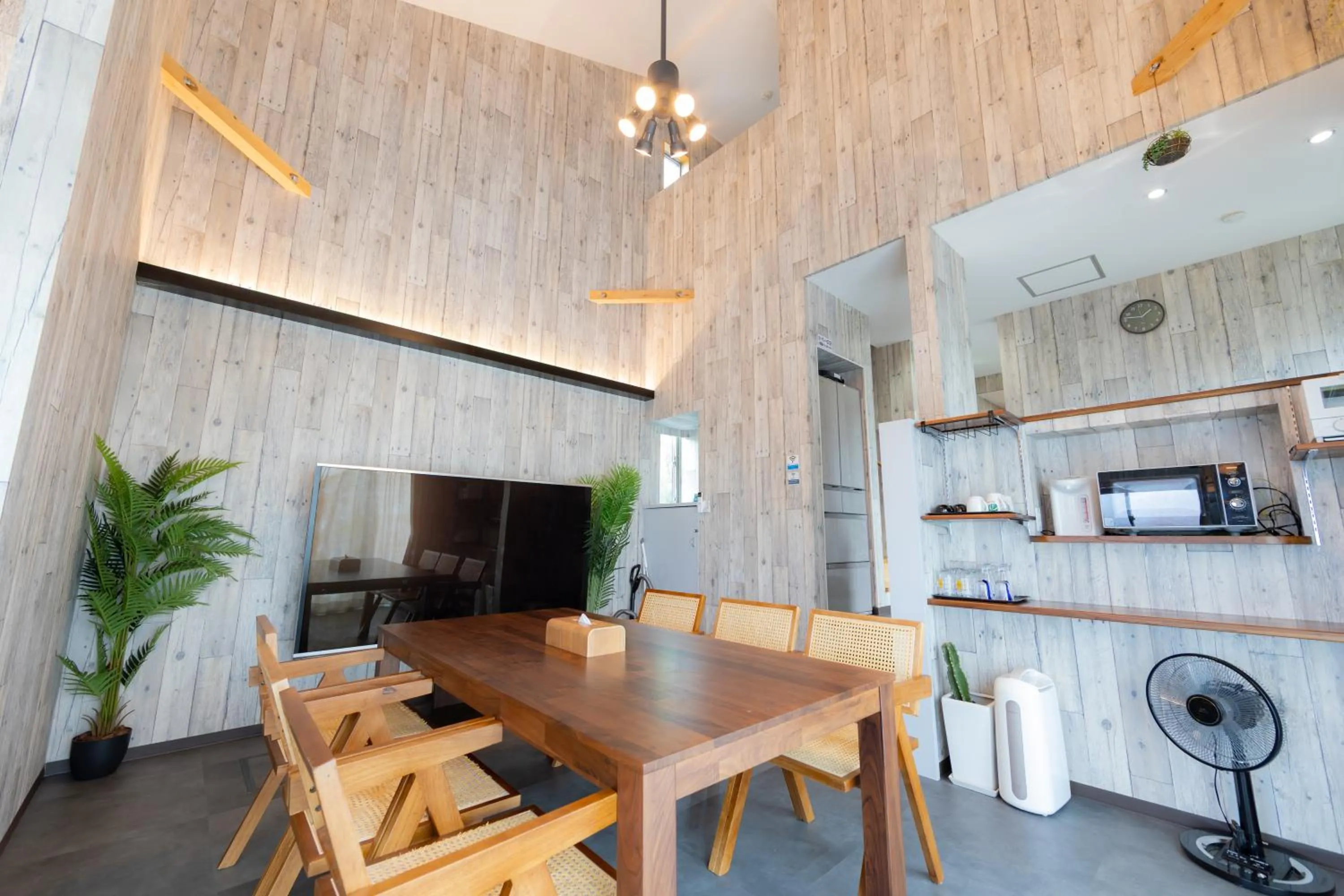 Dining area in Hanare AOZORA