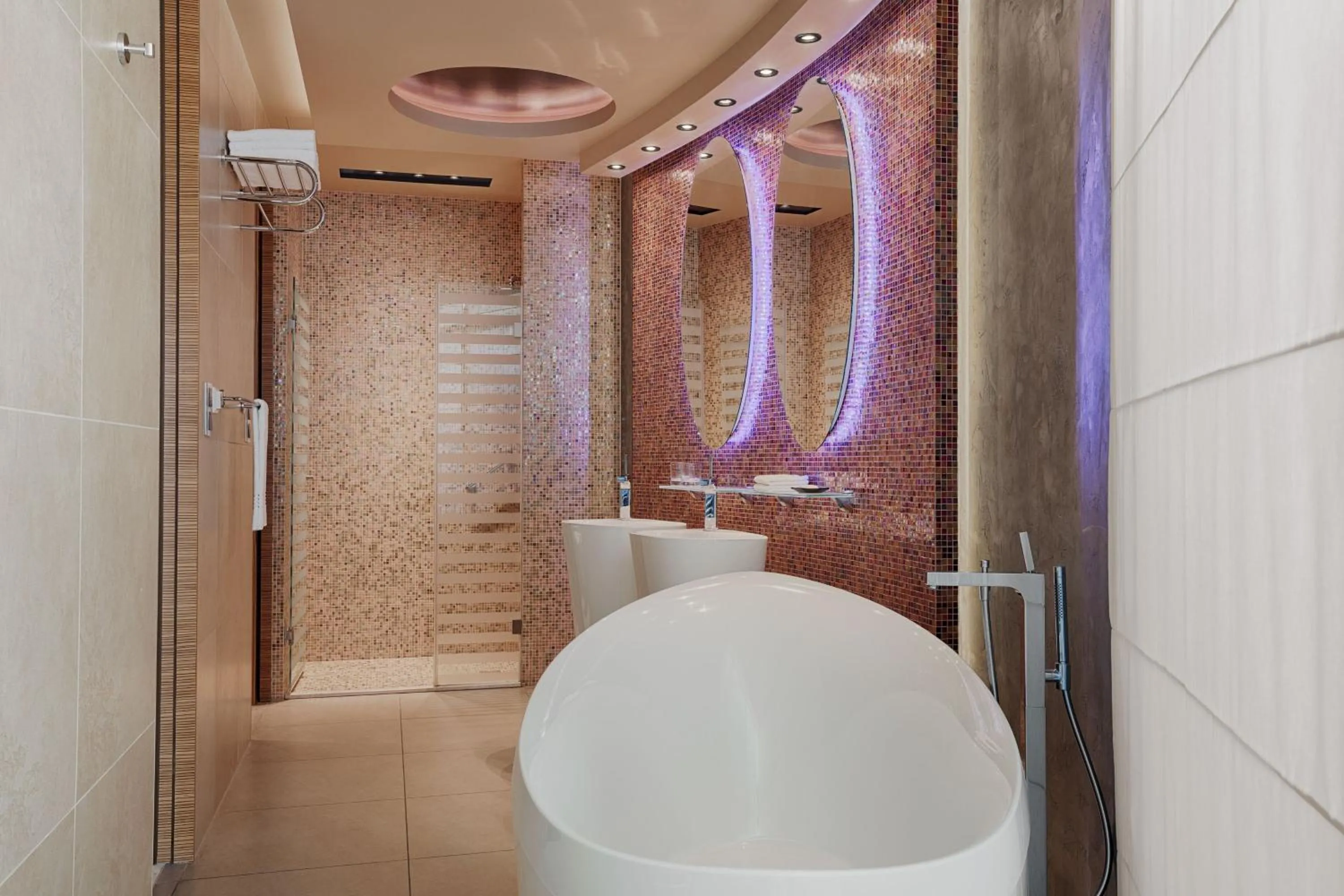 Bathroom in Four Points by Sheraton Kecskemet Hotel and Conference Center