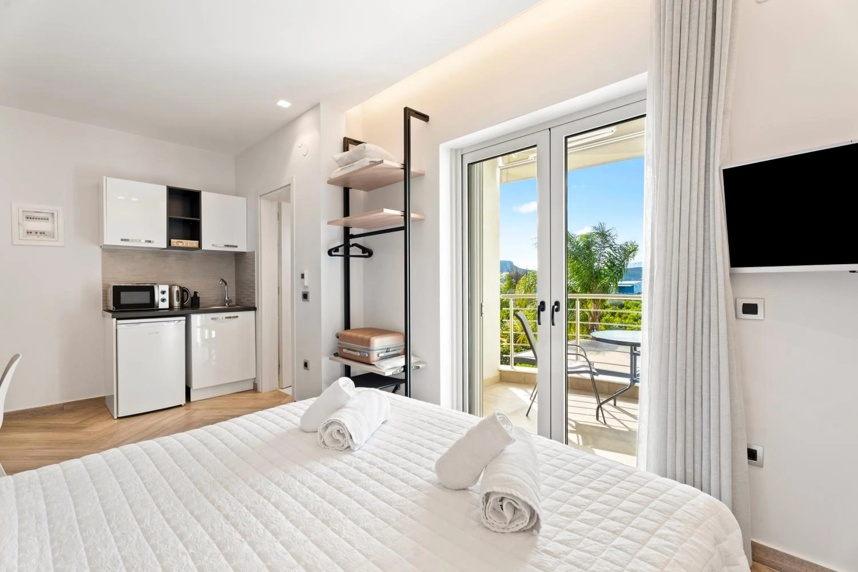 Bed in Frunze Luxury Apartments