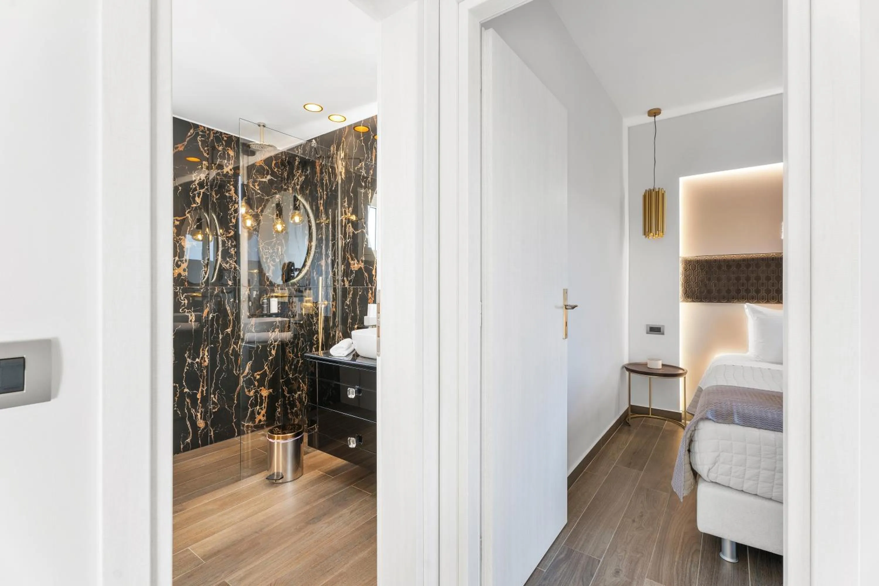 Bedroom, Bed in Frunze Luxury Apartments