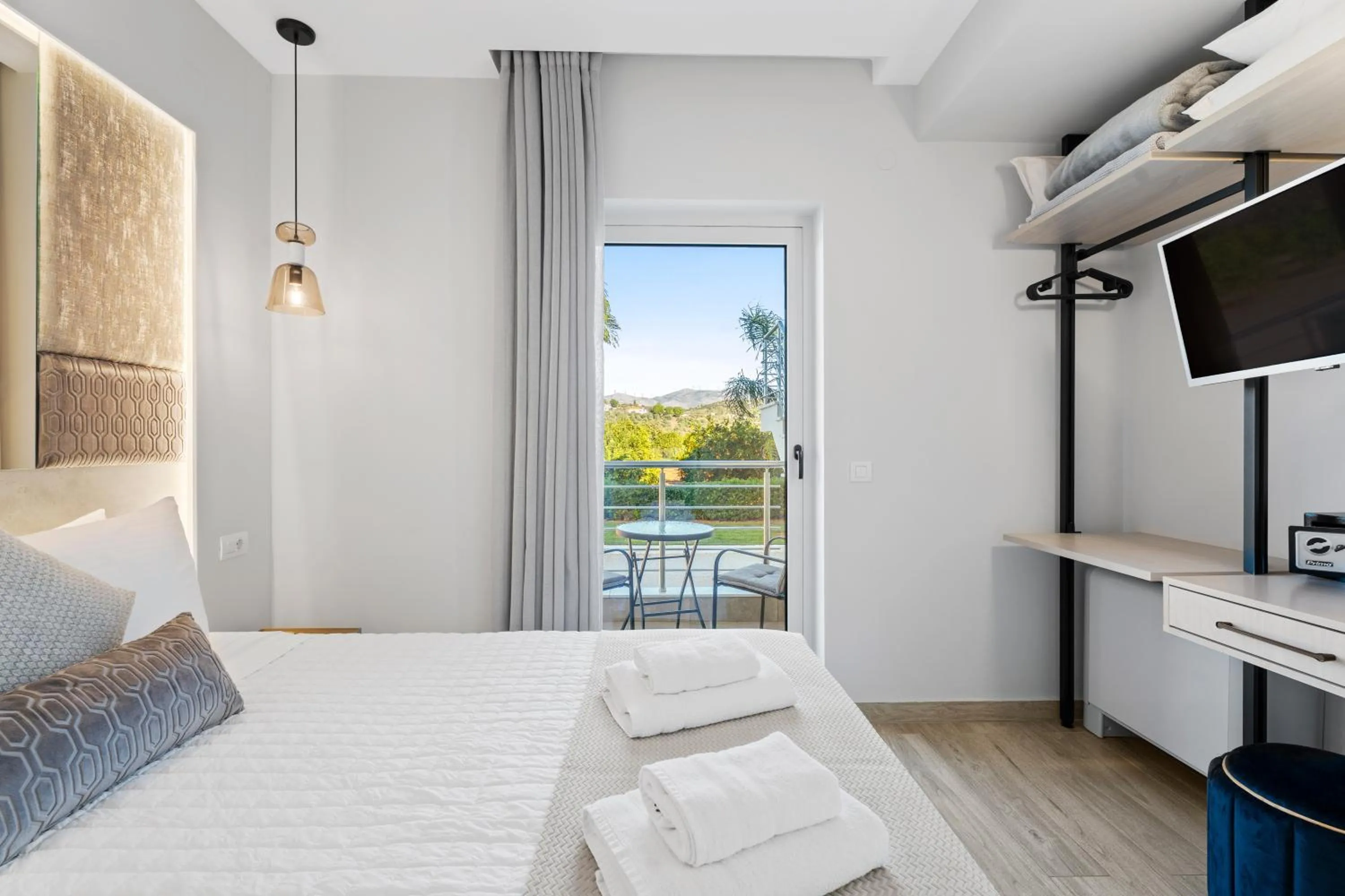 Bed in Frunze Luxury Apartments