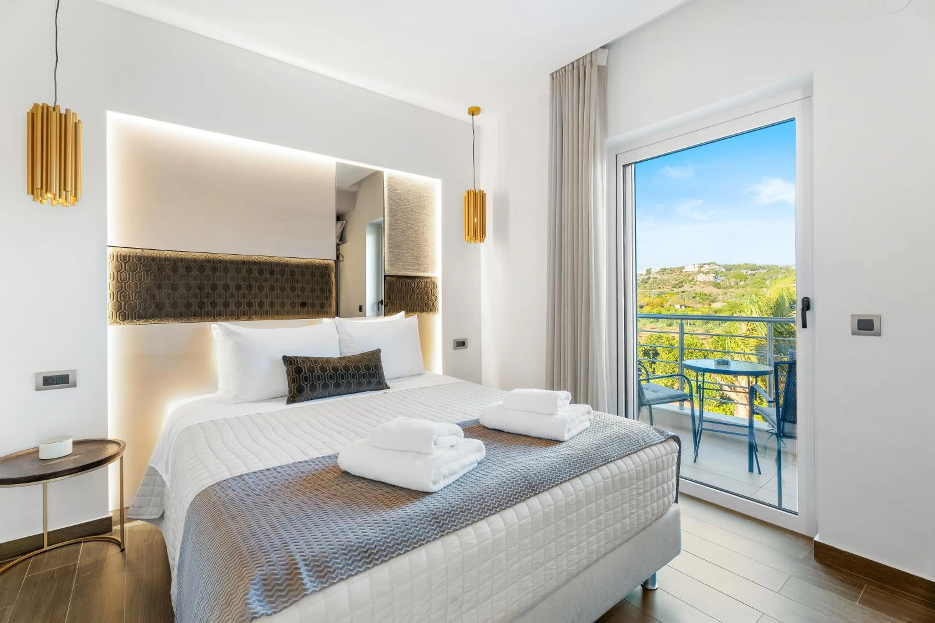 Bed in Frunze Luxury Apartments