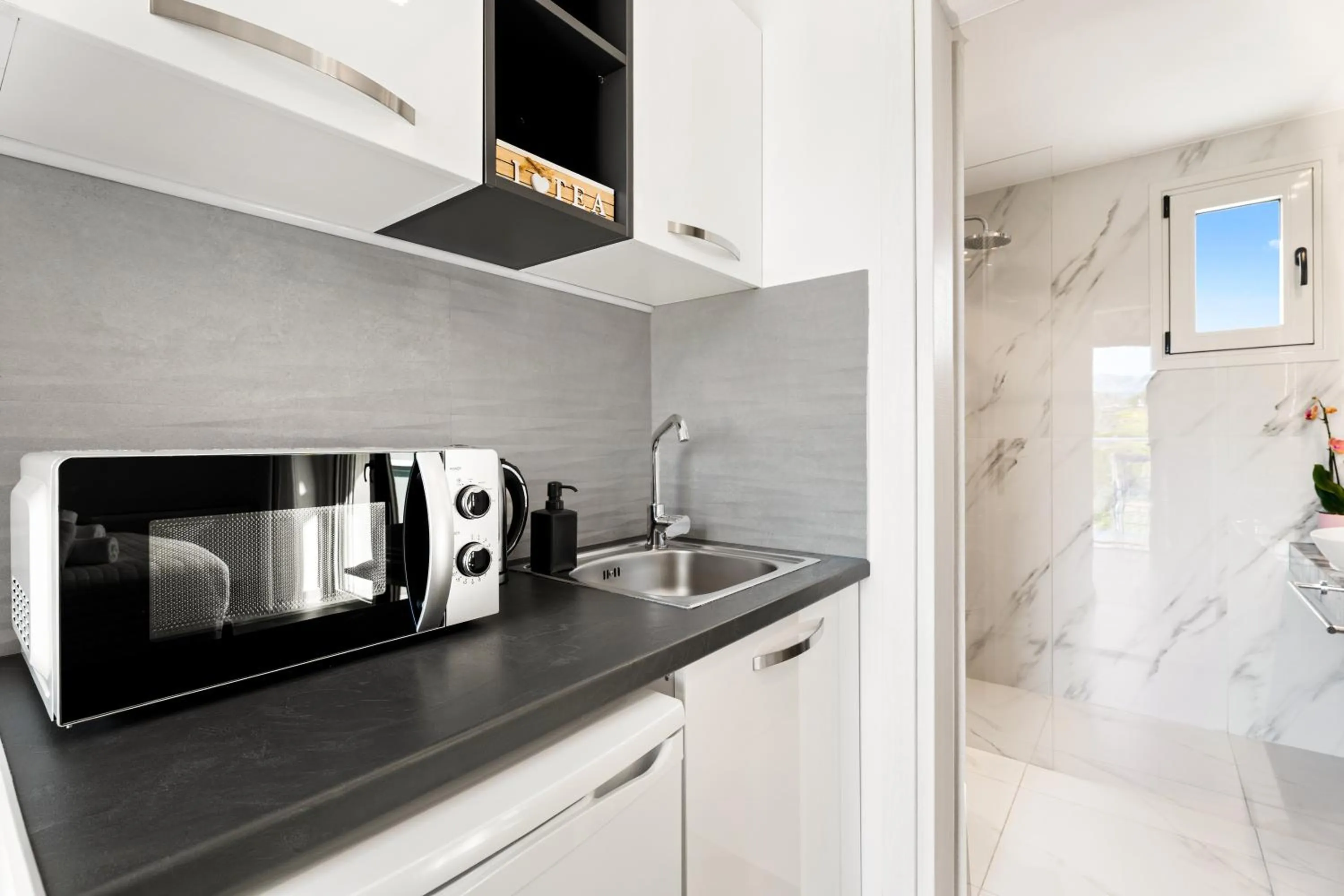 Kitchen or kitchenette in Frunze Luxury Apartments