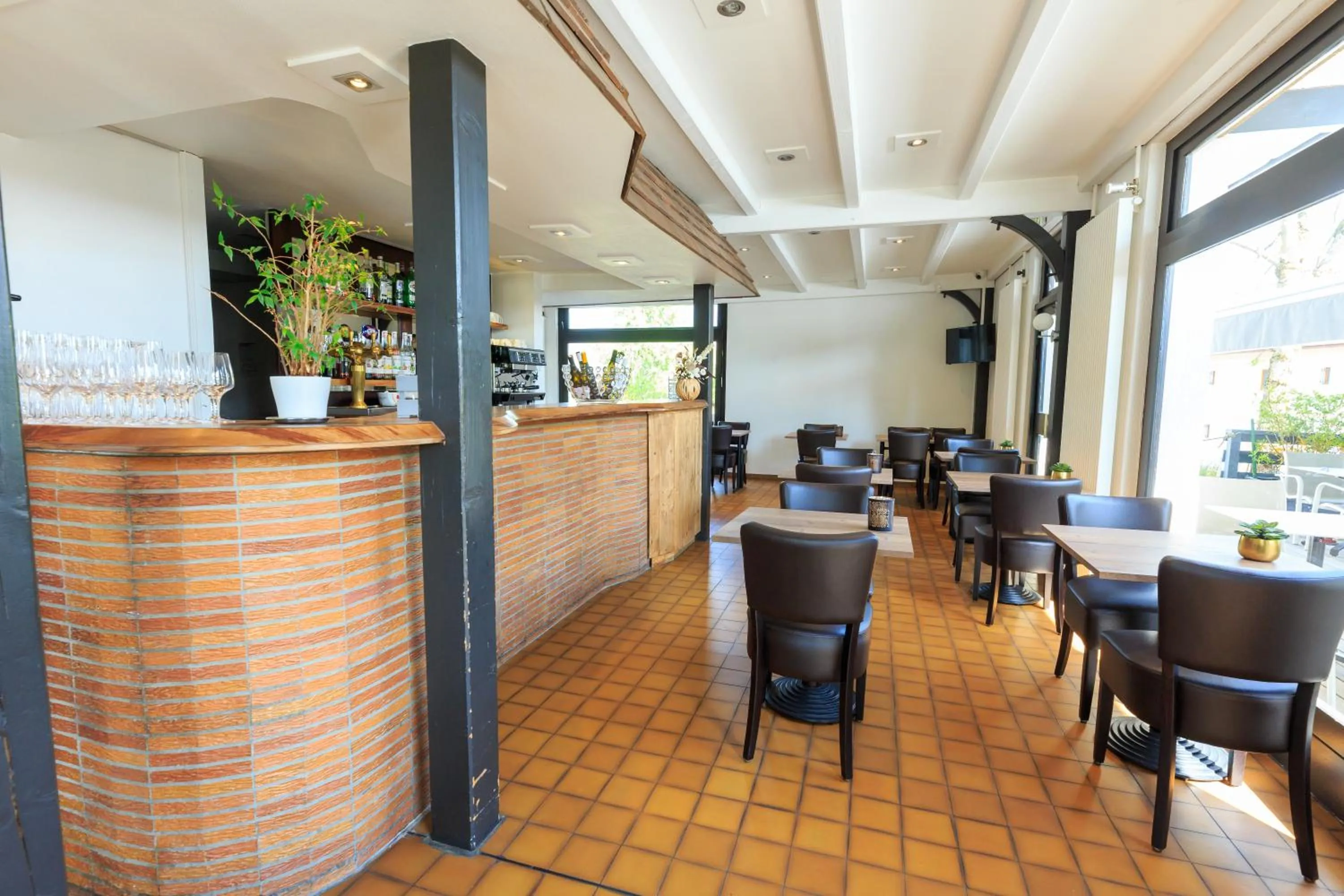 Restaurant/places to eat in Logis hôtel Annecy nord / Argonay