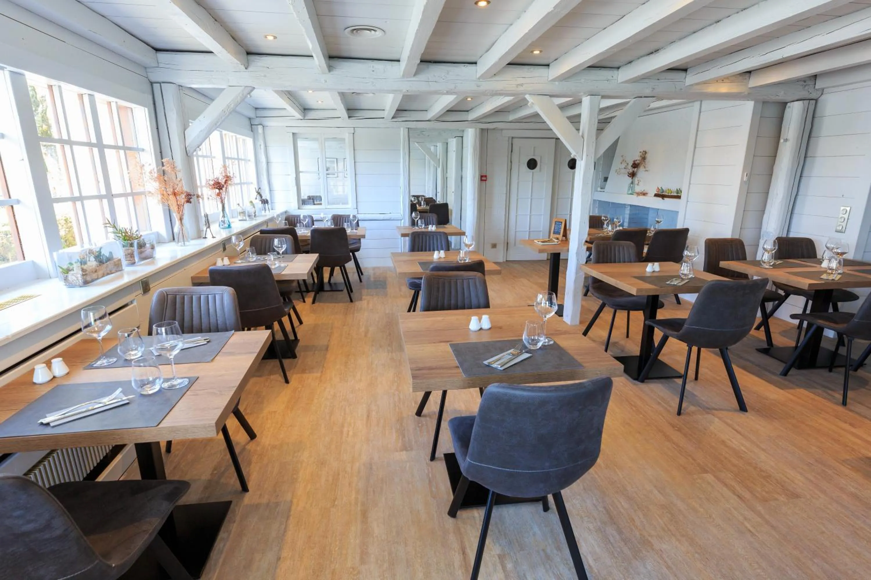 Restaurant/places to eat in Logis hôtel Annecy nord / Argonay