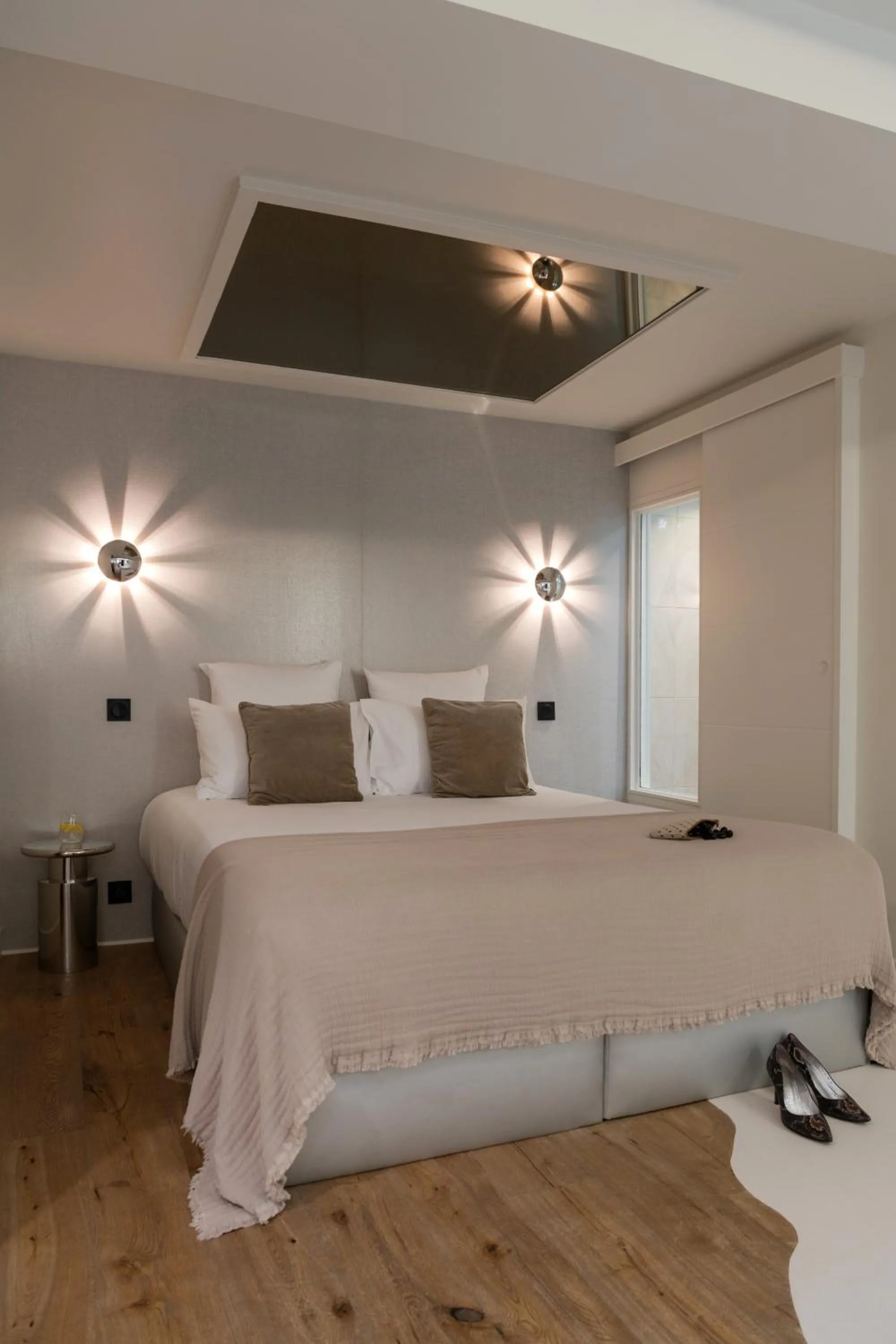 Bed in MiHotel Le Gourguillon