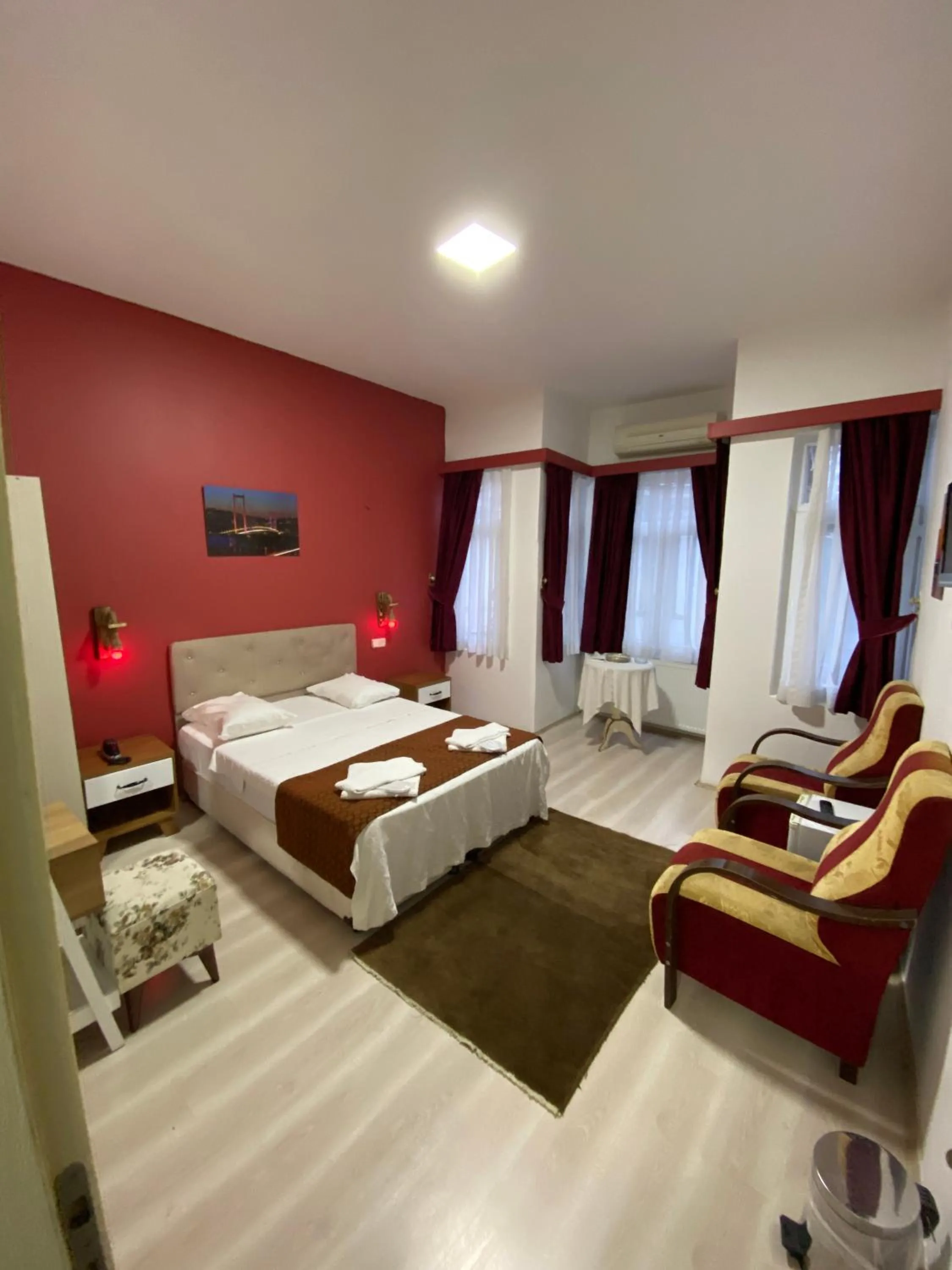 Massage, Bed in Masal Hotel