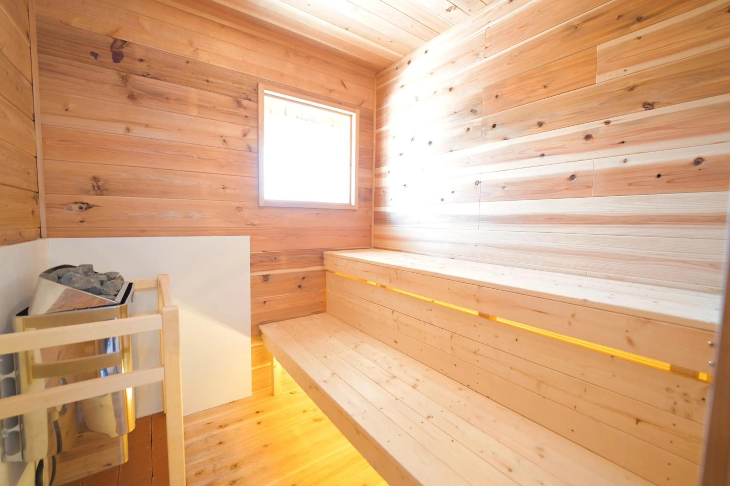 Sauna in LAKE TOYA Great view log cabin