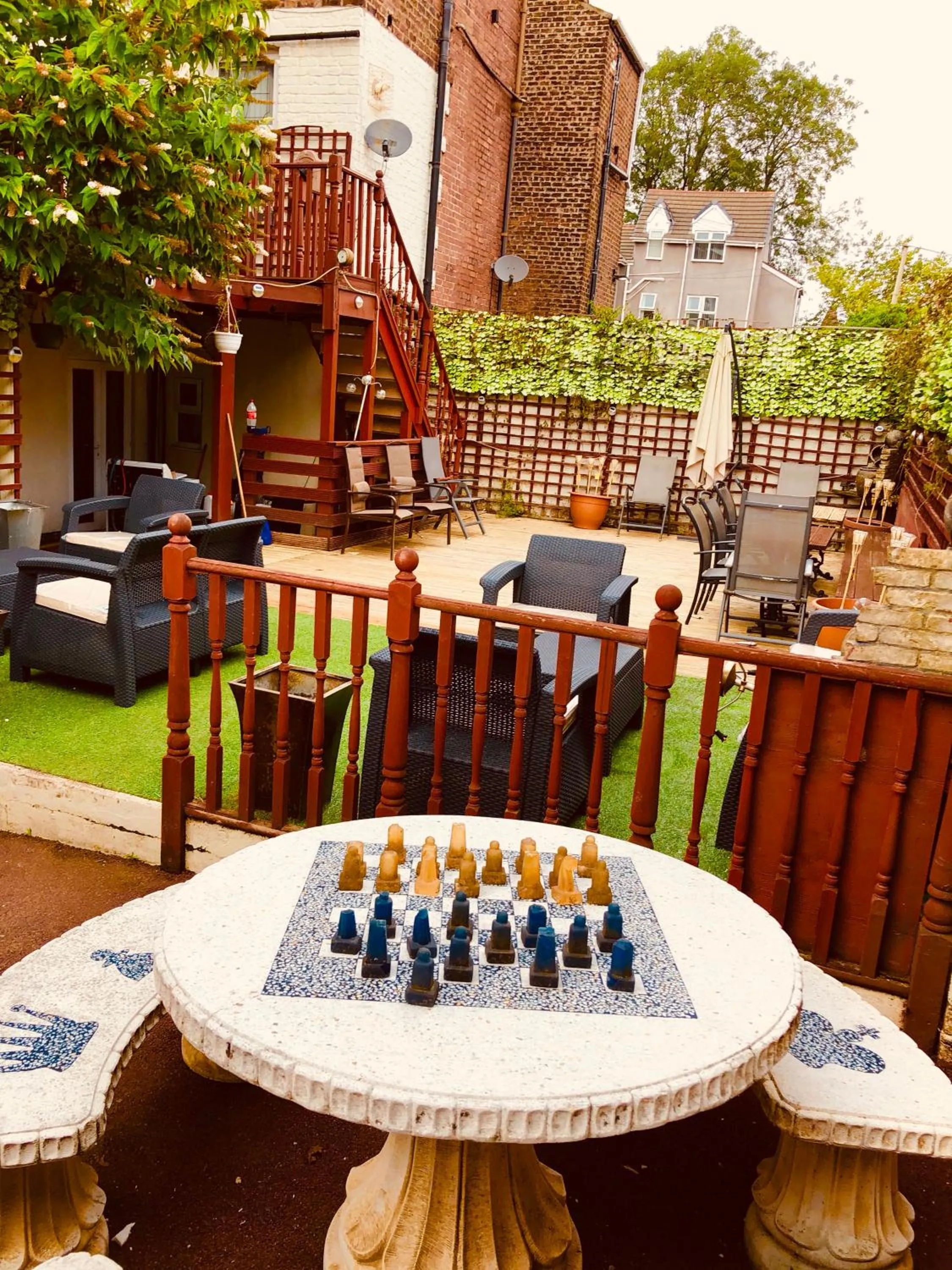 Activities in Castle Lodge Guest House 86-88 Sheil Rd L6 3AF