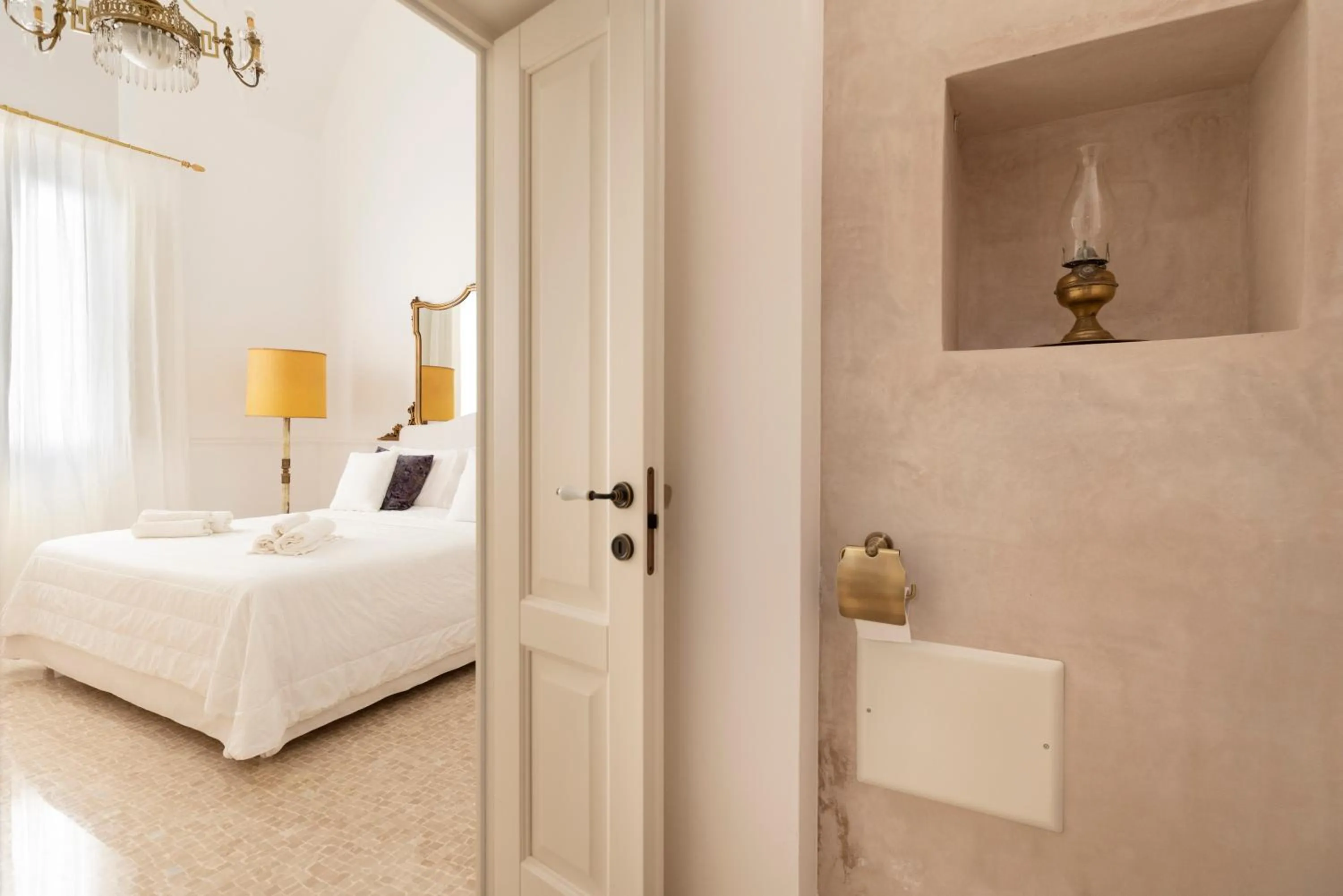 Photo of the whole room, Bed in Relais Carlo Alberto