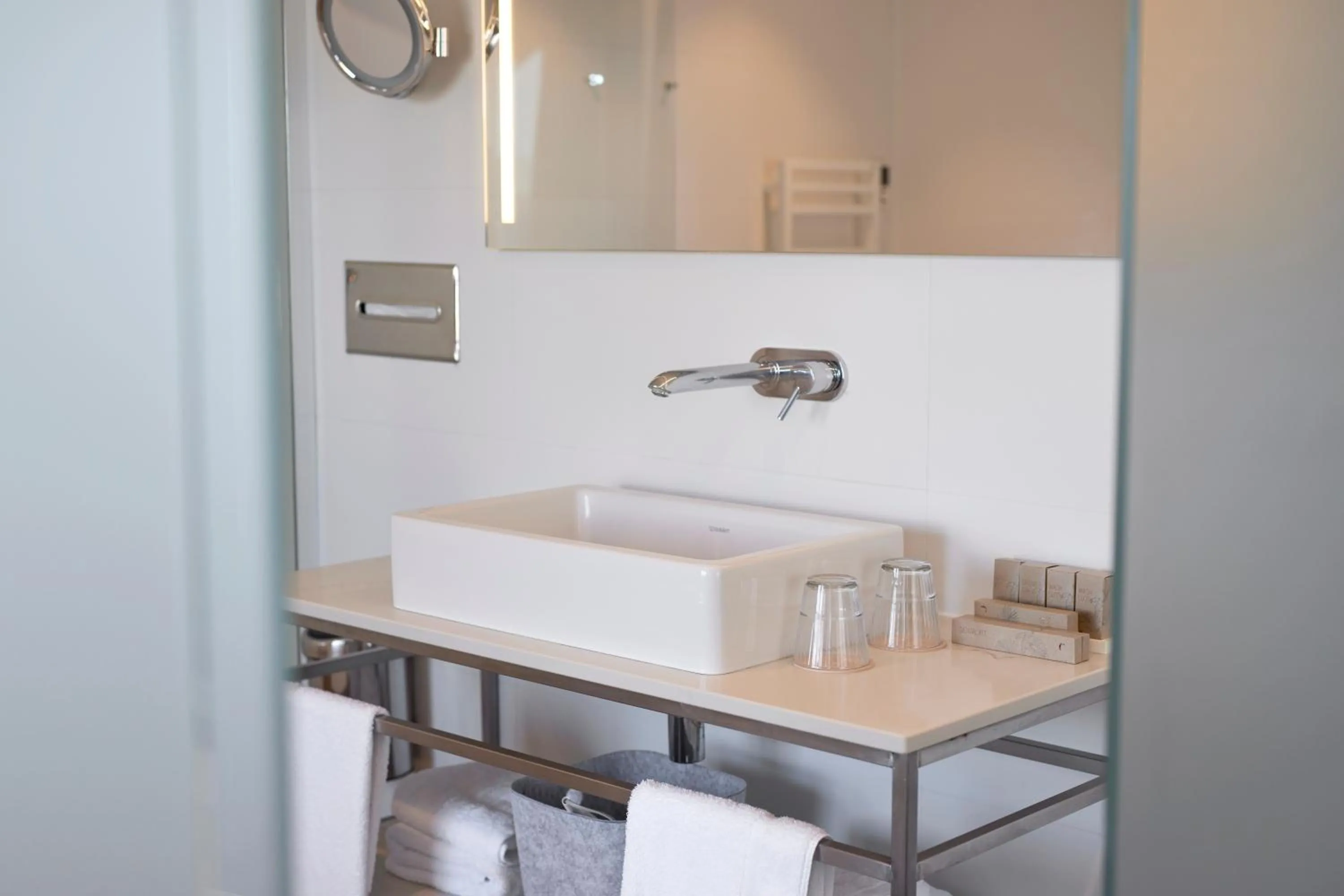 Bathroom in Van der Valk Hotel Saint-Aygulf