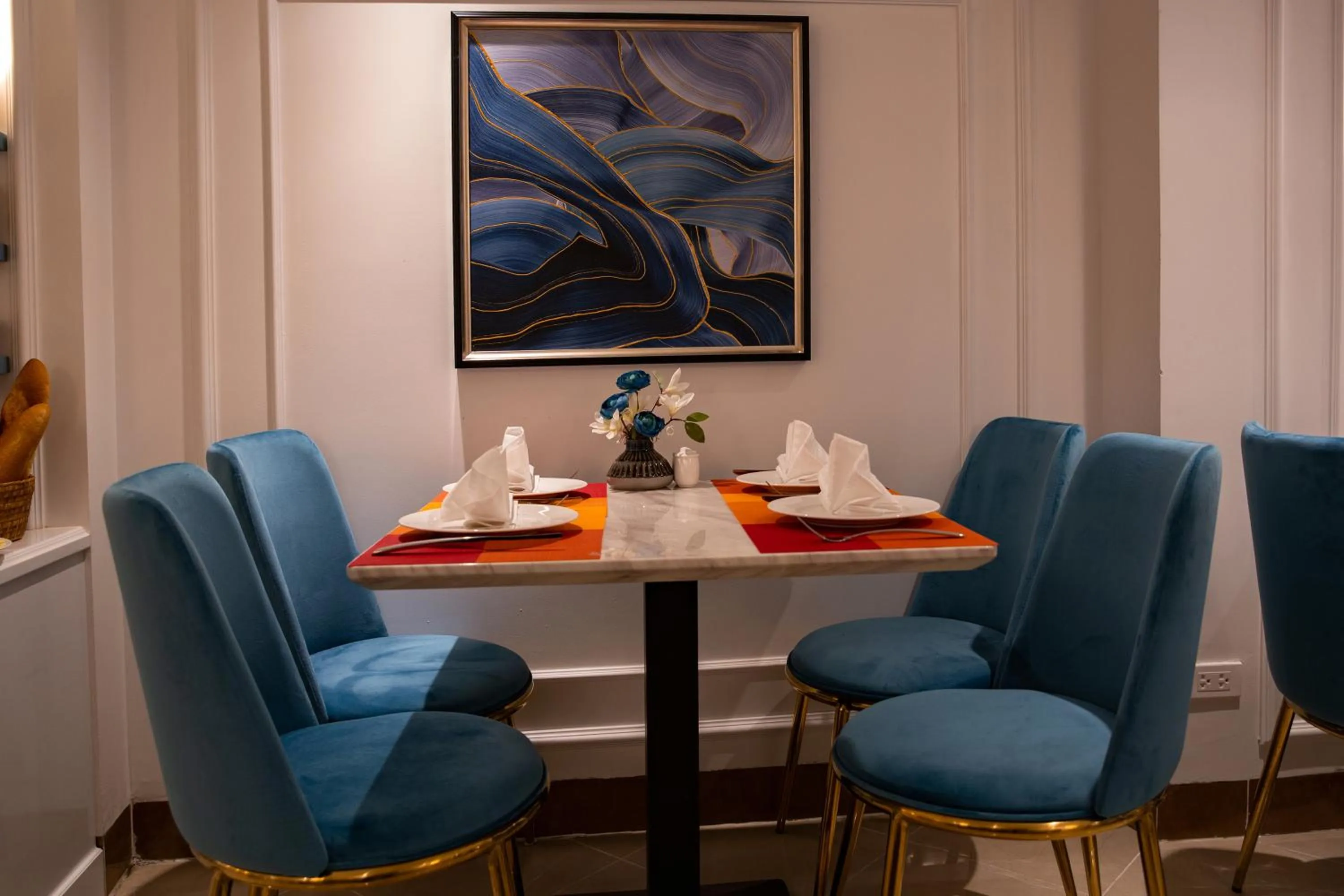 Restaurant/places to eat in Hanoi Fiesta Central Hotel and Spa