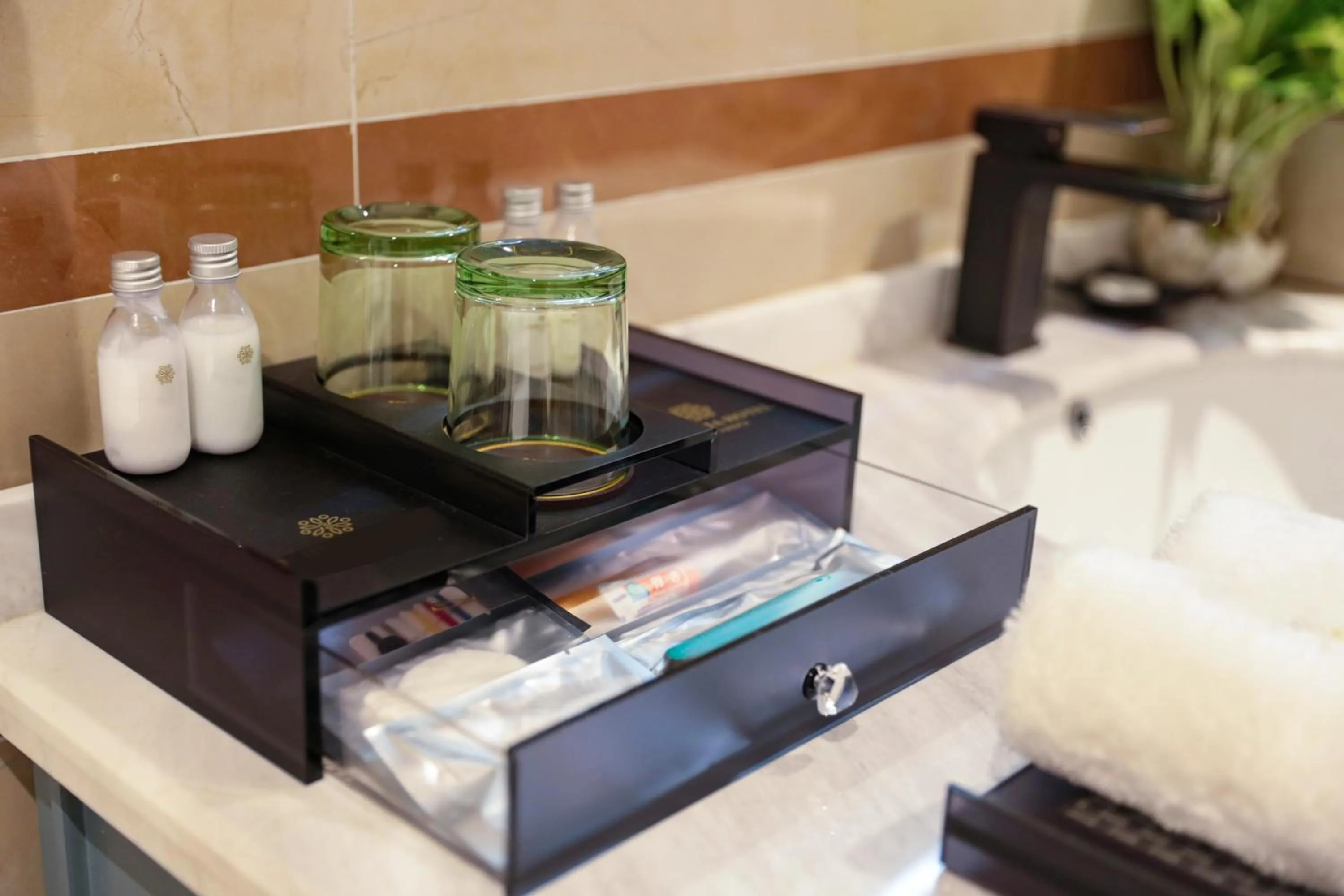 Shower in Hanoi Fiesta Central Hotel and Spa