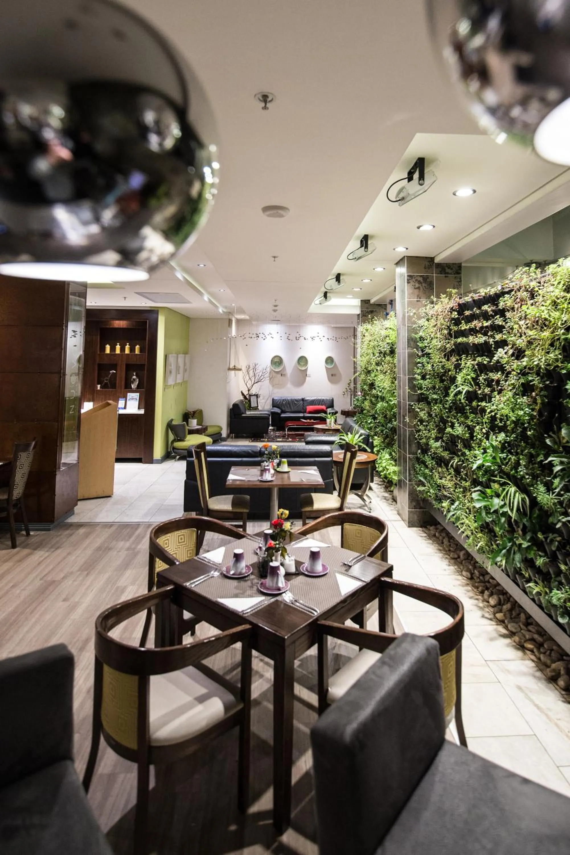 Lounge or bar in Hotel Verde Cape Town Airport