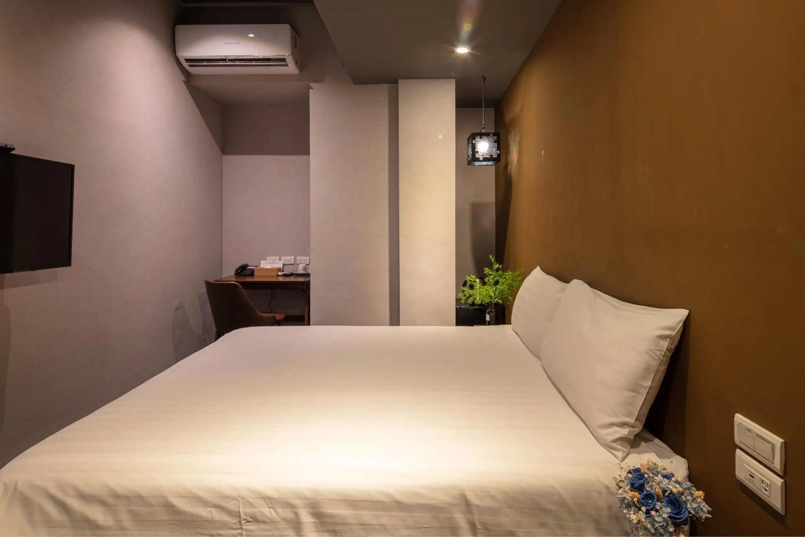 Bed in Cho Hotel 3