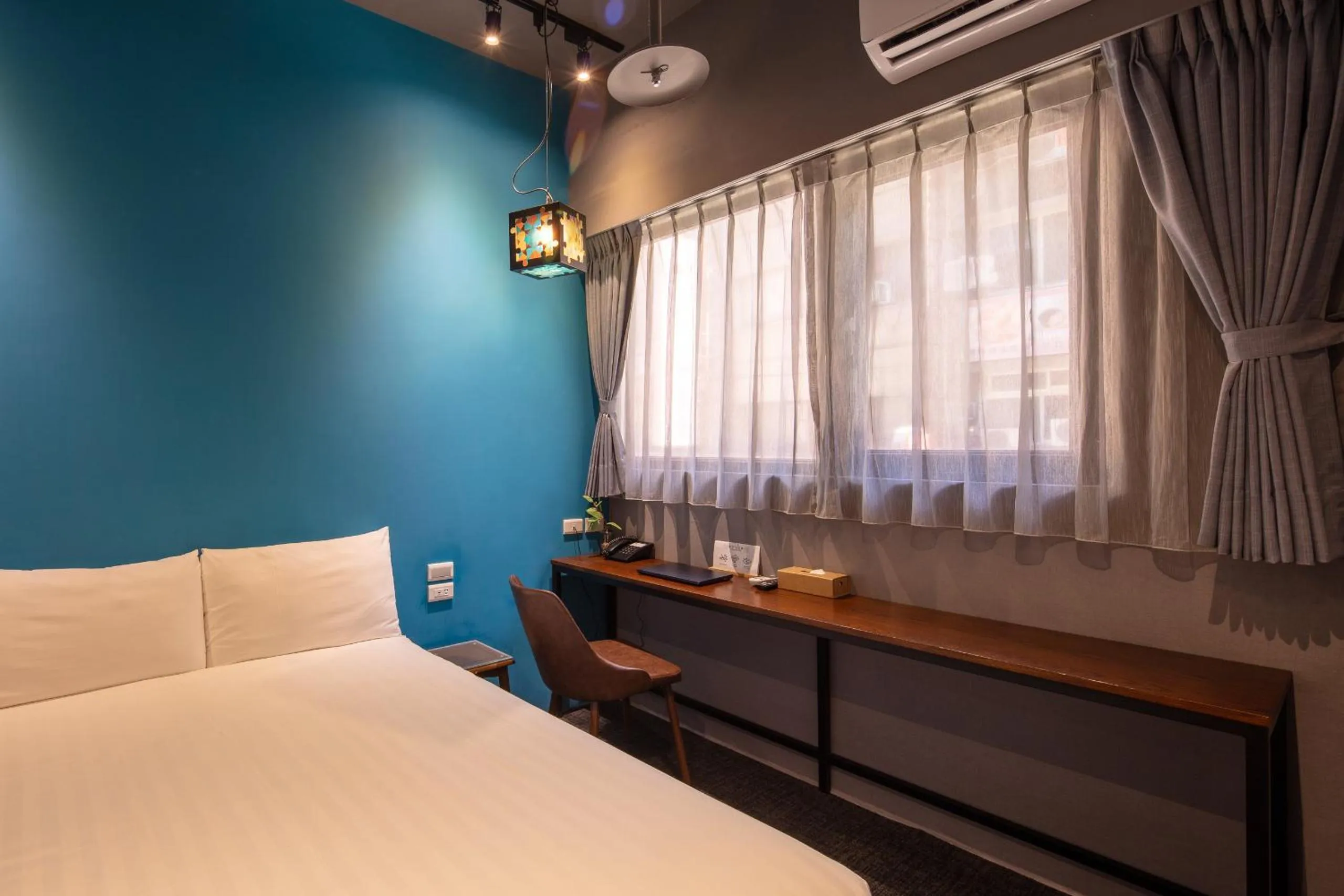 Photo of the whole room, Bed in Cho Hotel 3