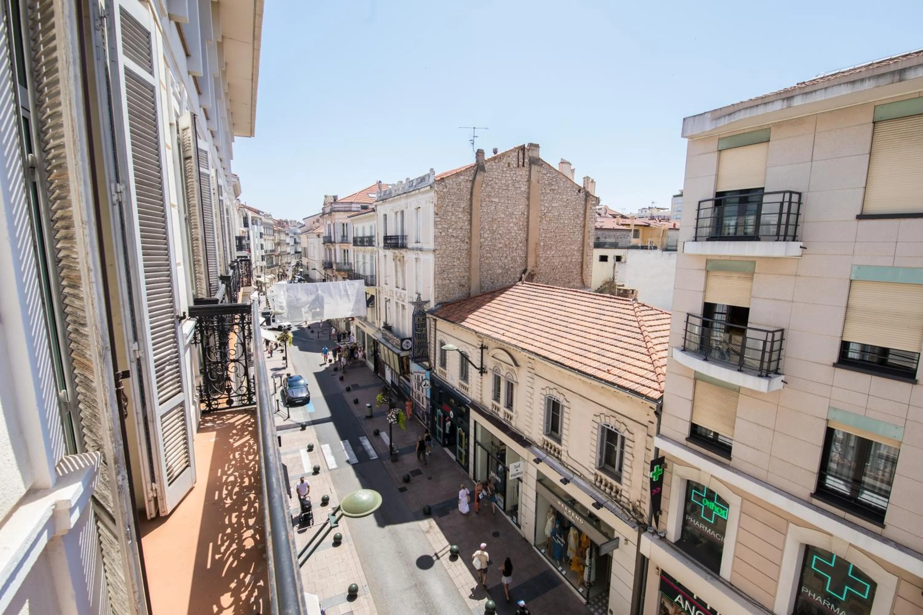 Neighbourhood in Cannes Croisette Prestige Apart'hotel