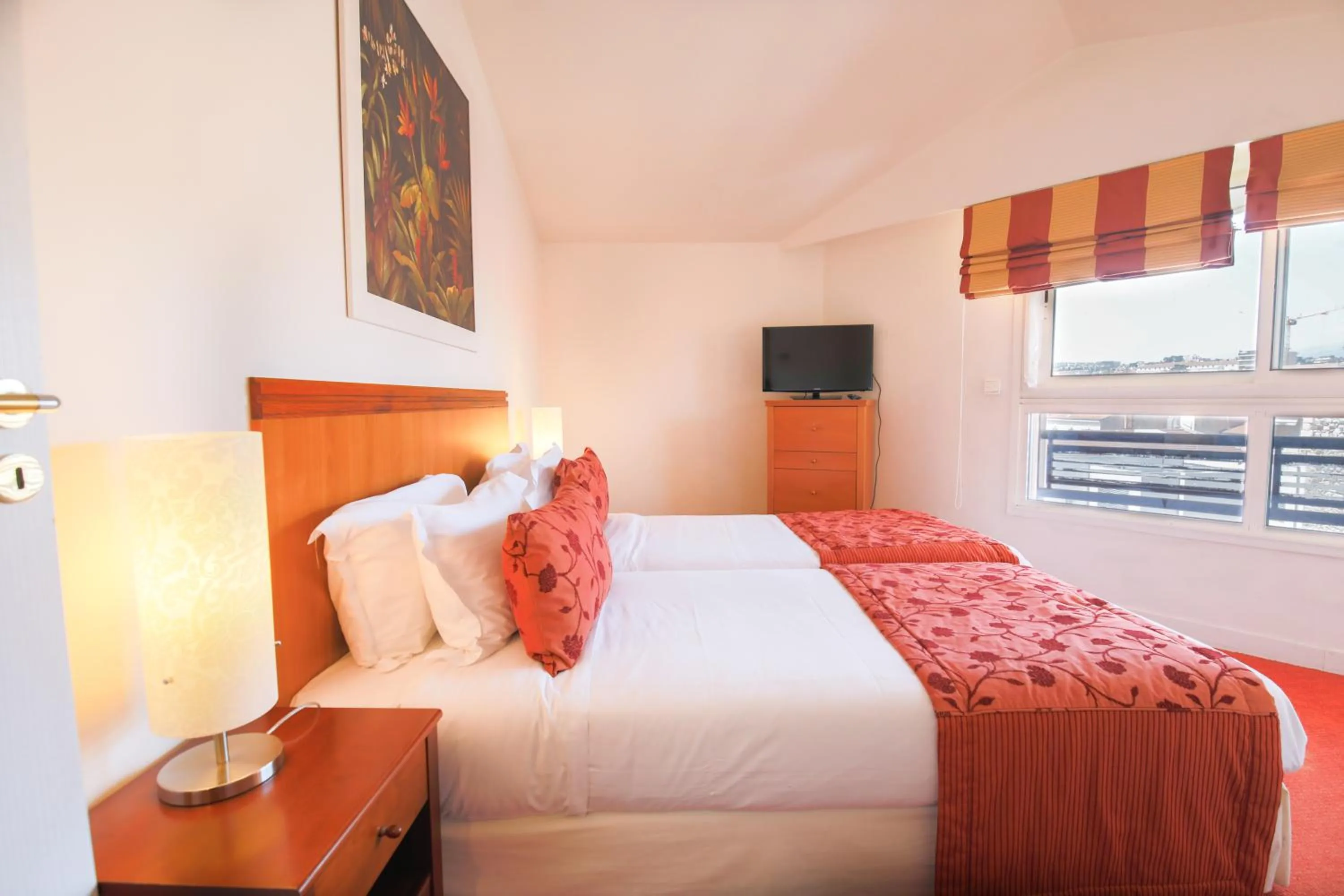 Bed in Cannes Croisette Prestige Apart'hotel