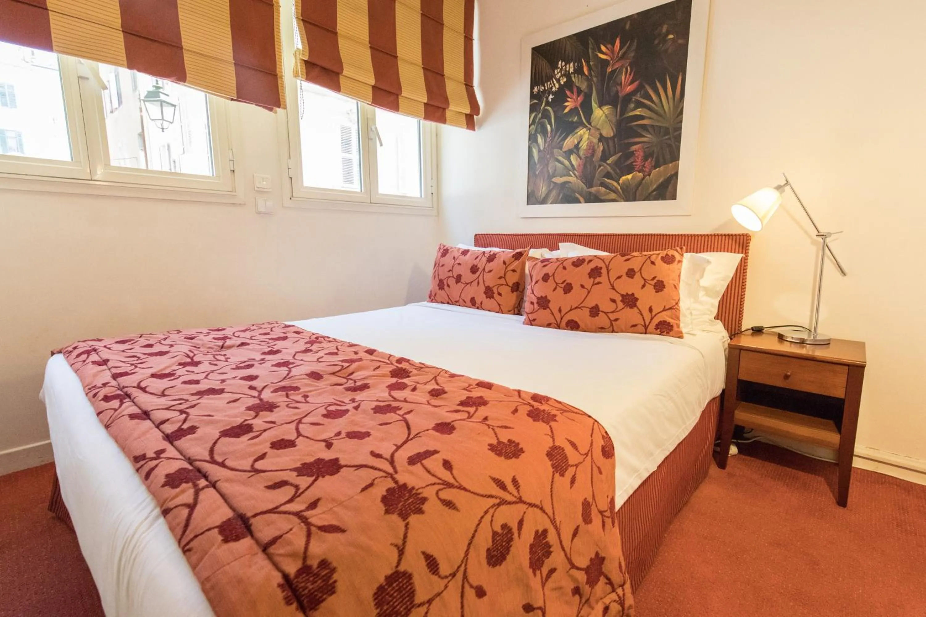 Bedroom, Bed in Cannes Croisette Prestige Apart'hotel