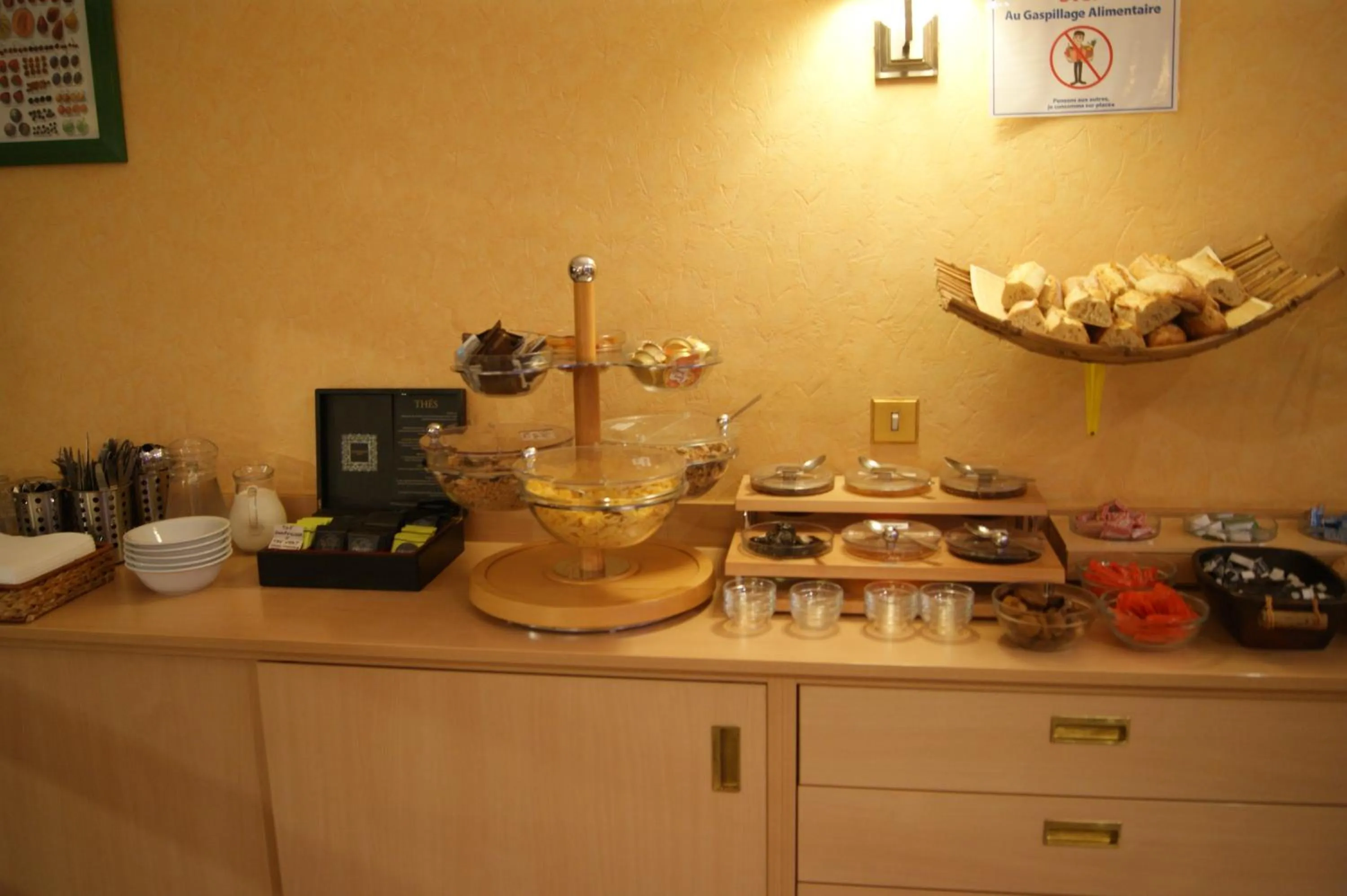 Restaurant/places to eat in Hotel de L'Europe, La Roche-Posay