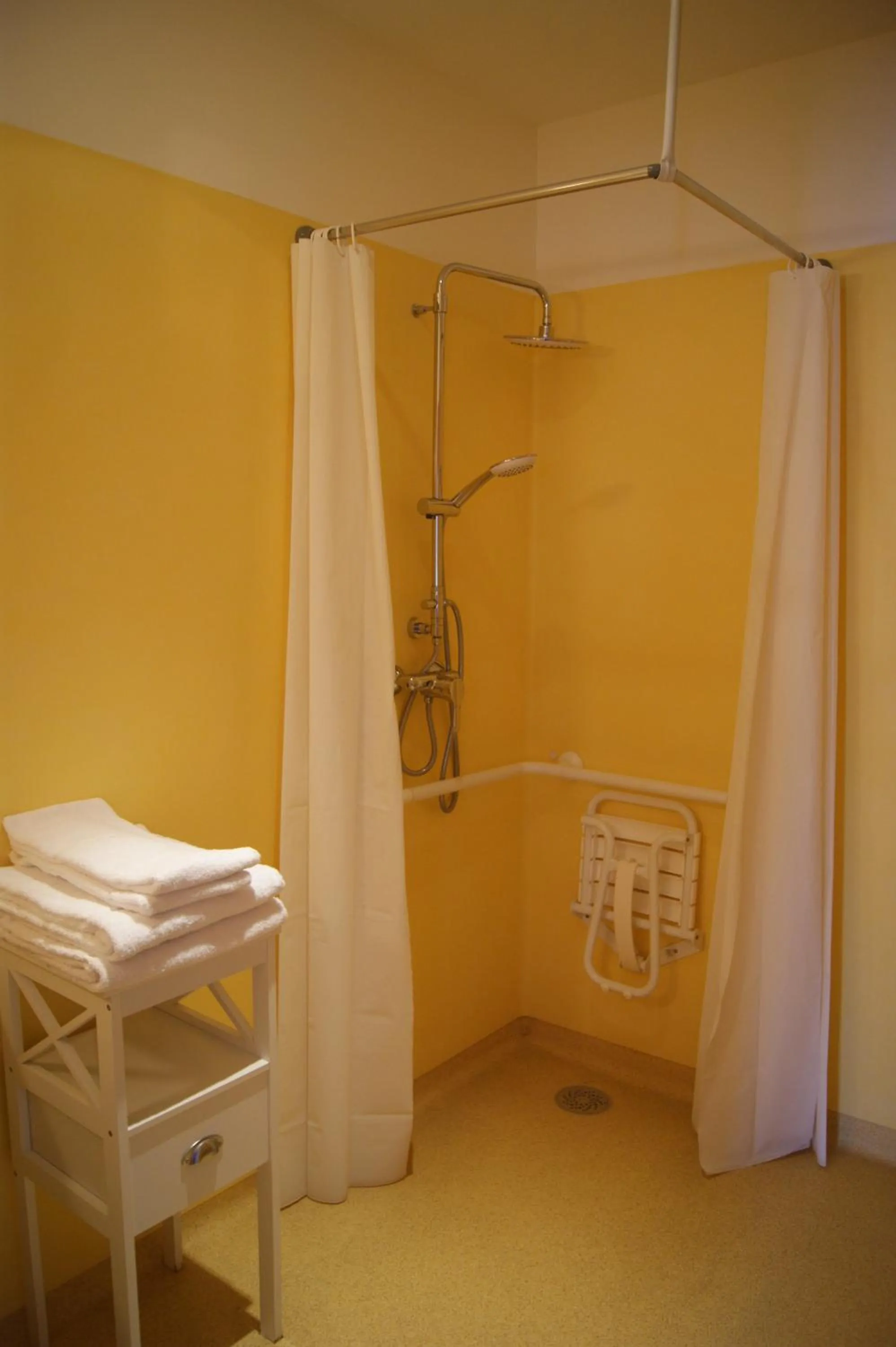 Shower, Bathroom in Hotel de L'Europe, La Roche-Posay