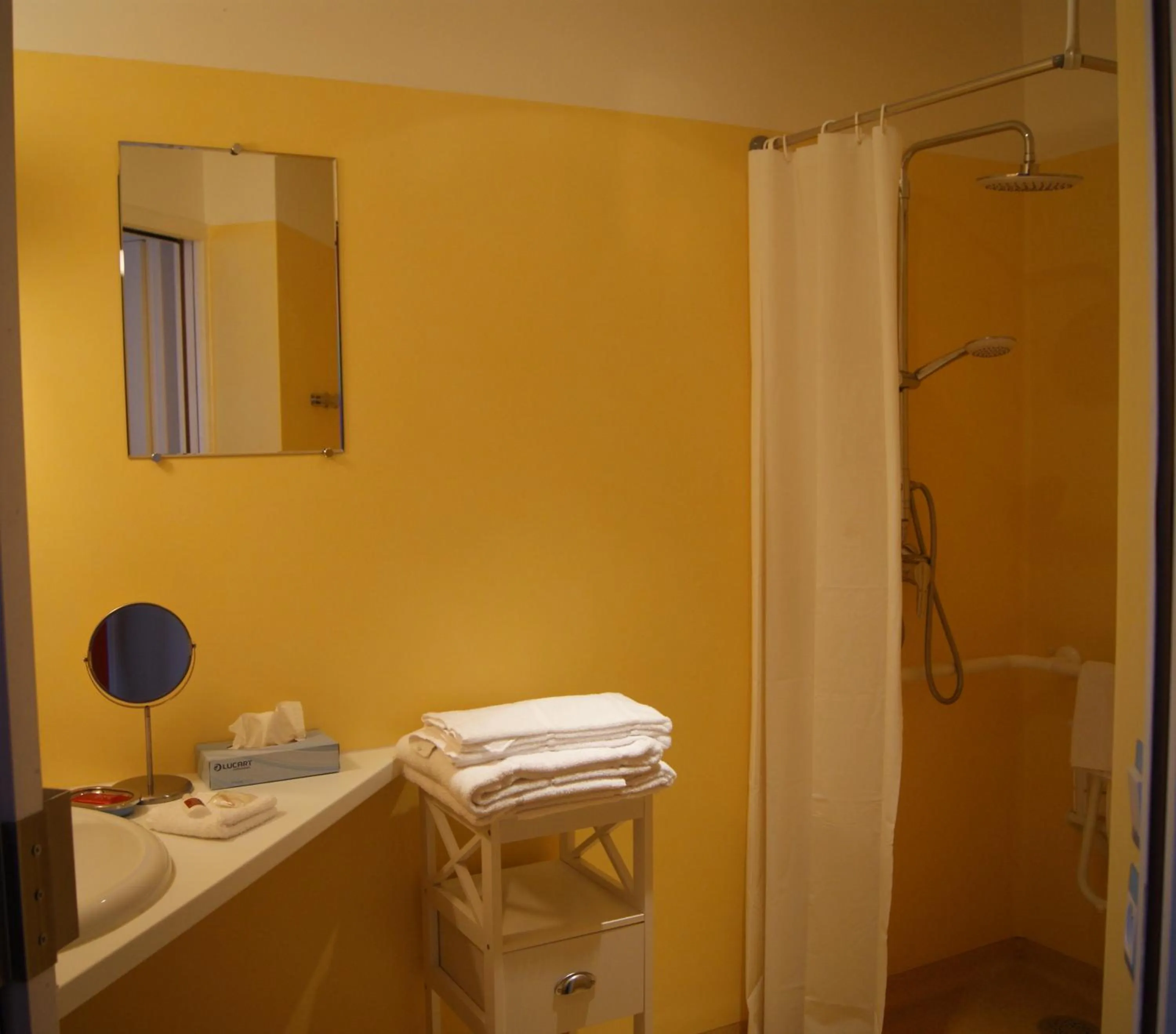 Bathroom in Hotel de L'Europe, La Roche-Posay