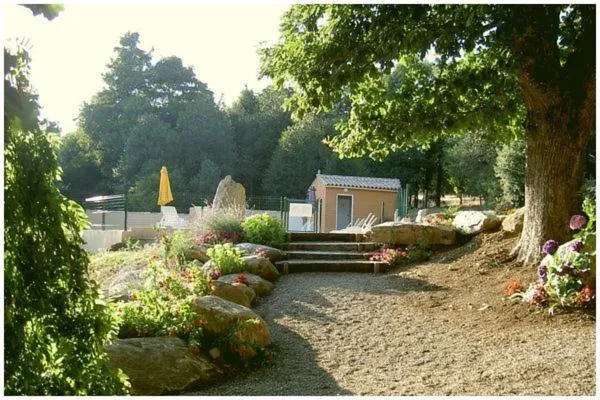 Garden view in Domaine de Malouziès