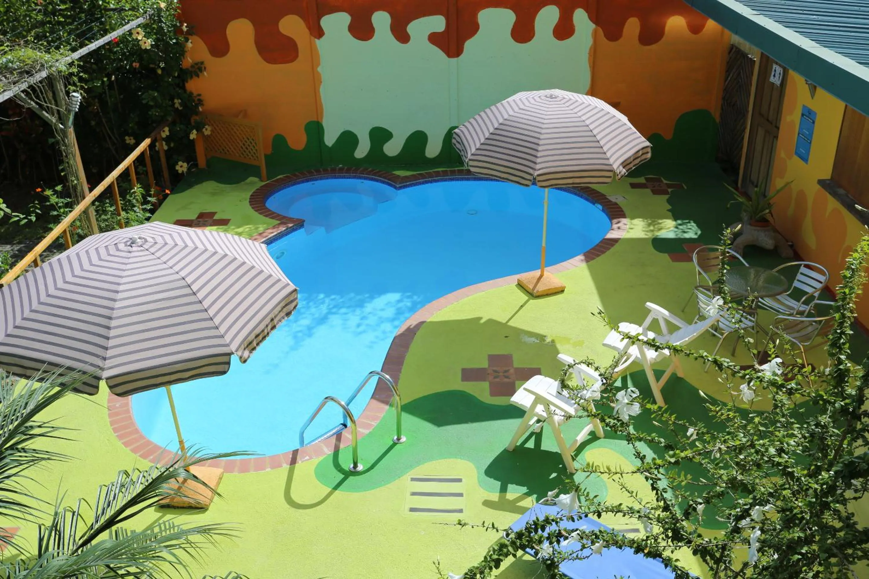 Swimming pool in Hotel Boutique La Casa de las Flores