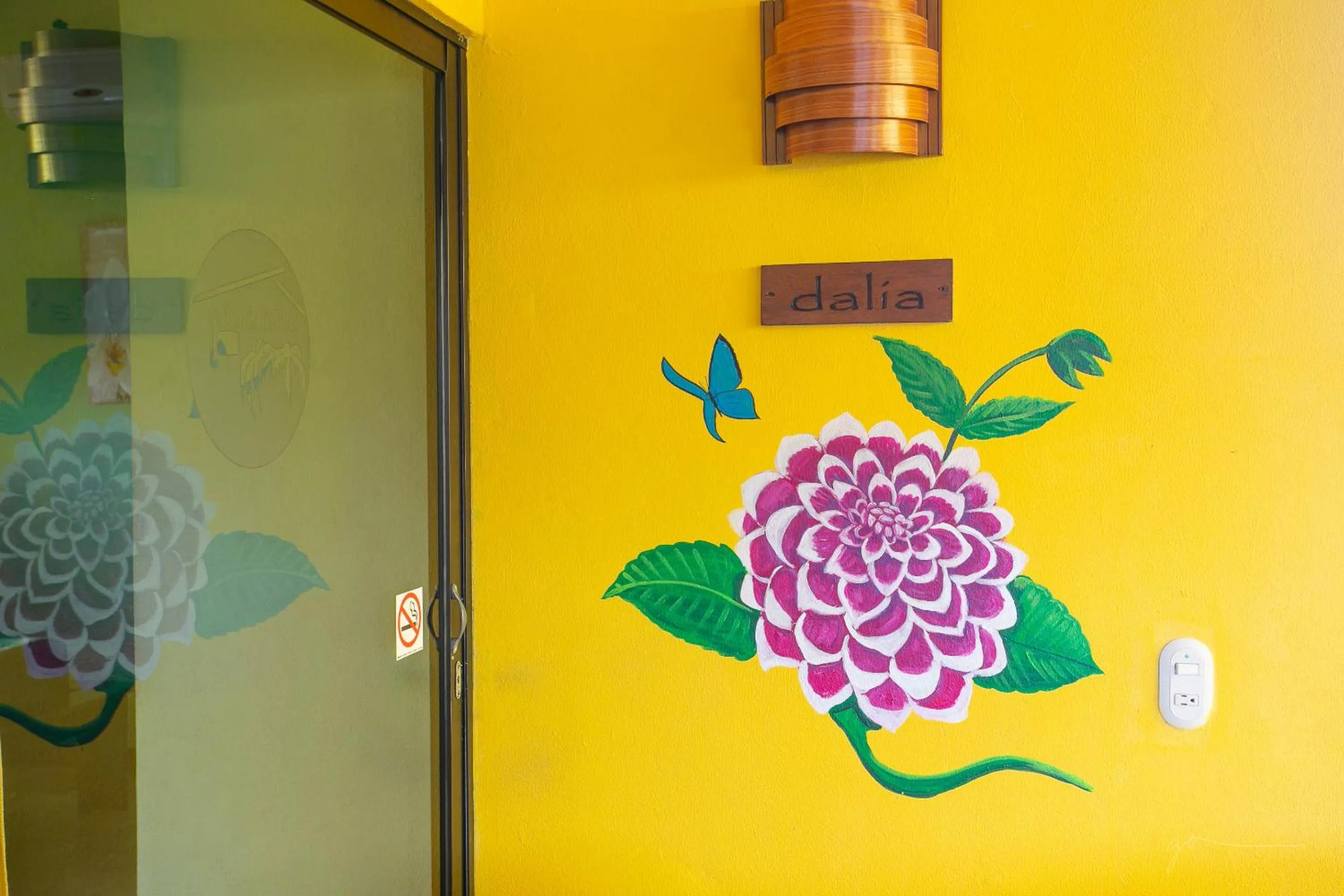 Property building in Hotel Boutique La Casa de las Flores