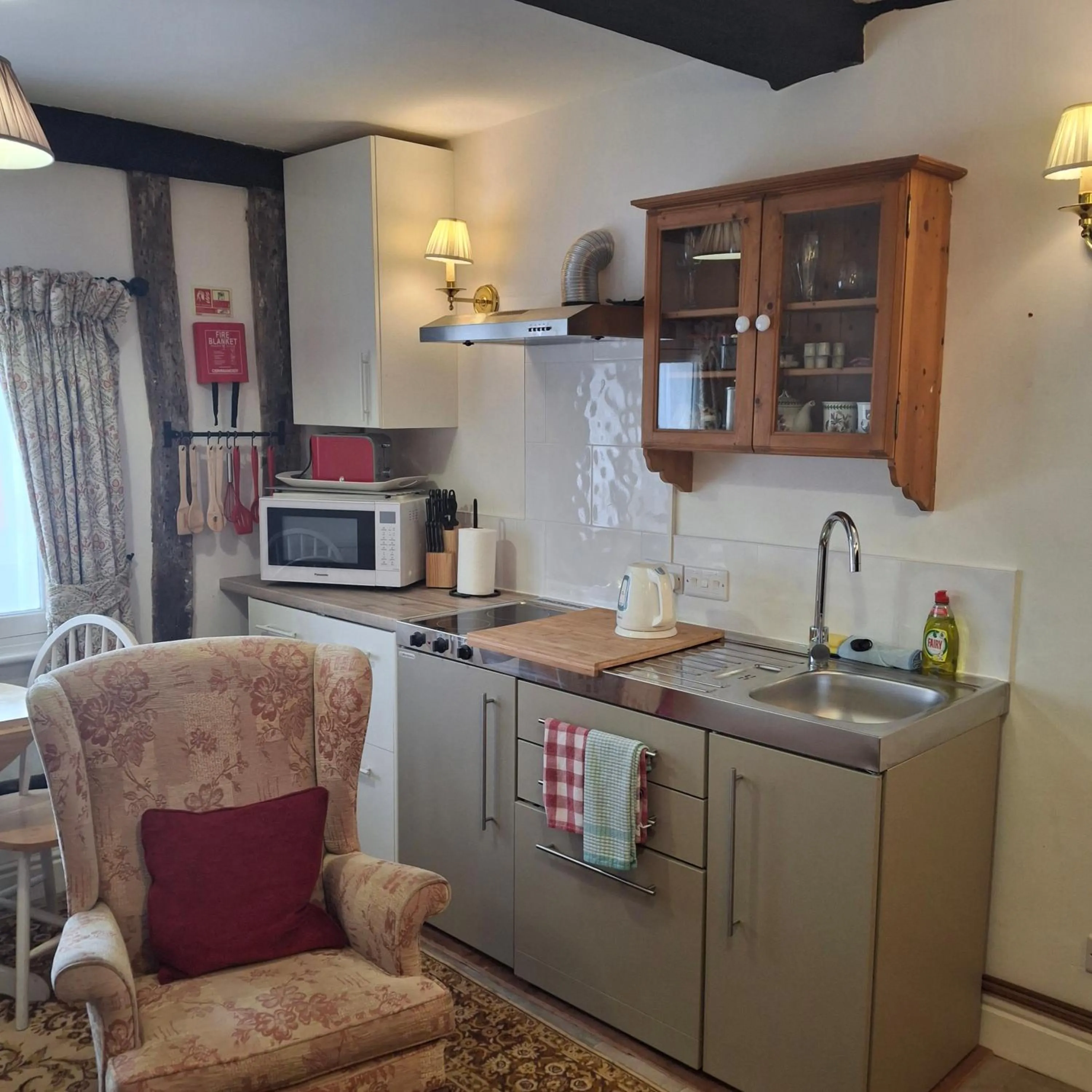 Coffee/tea facilities in The Abbey Hotel & Apartments
