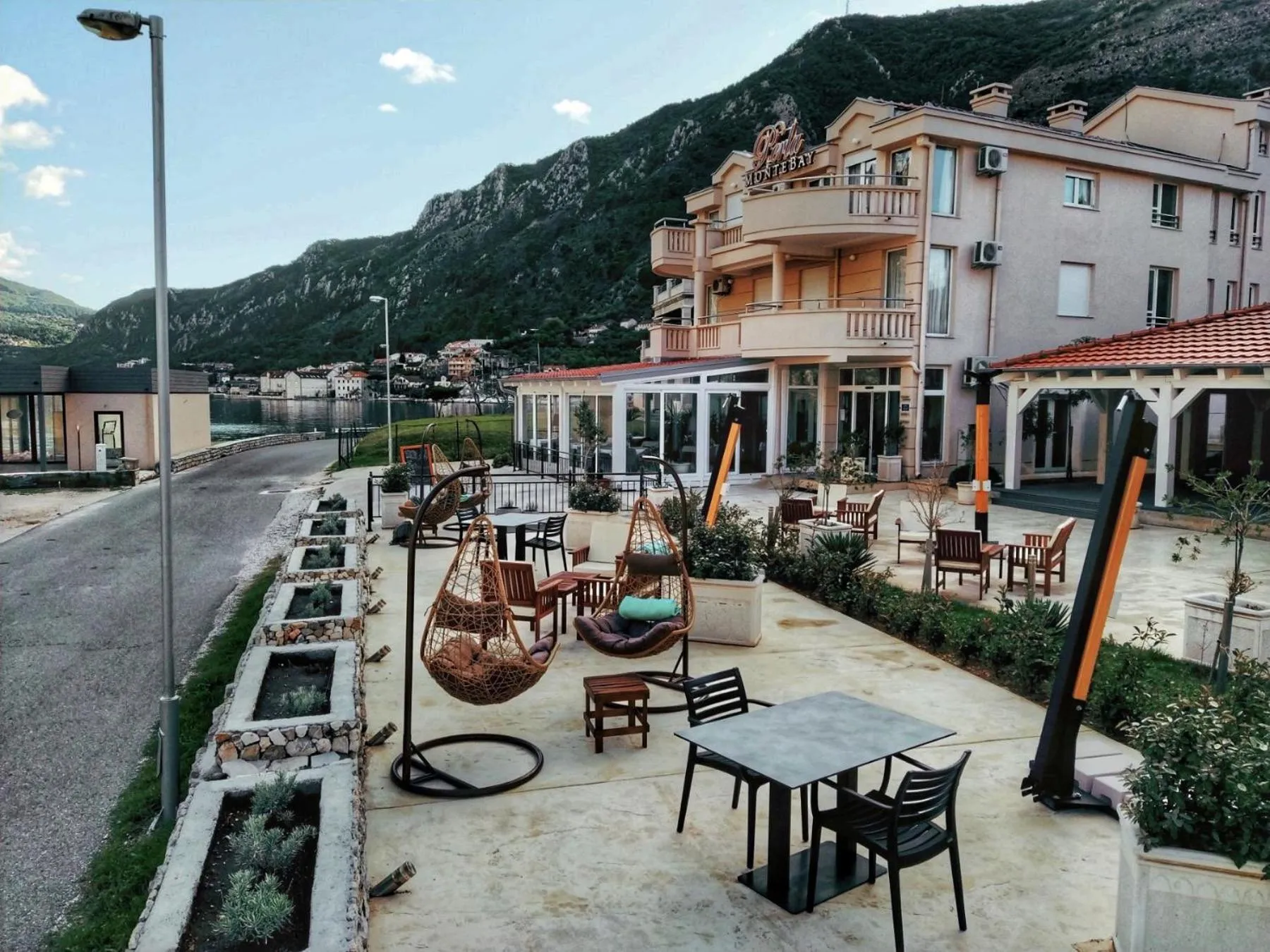 Property building in Montebay Perla