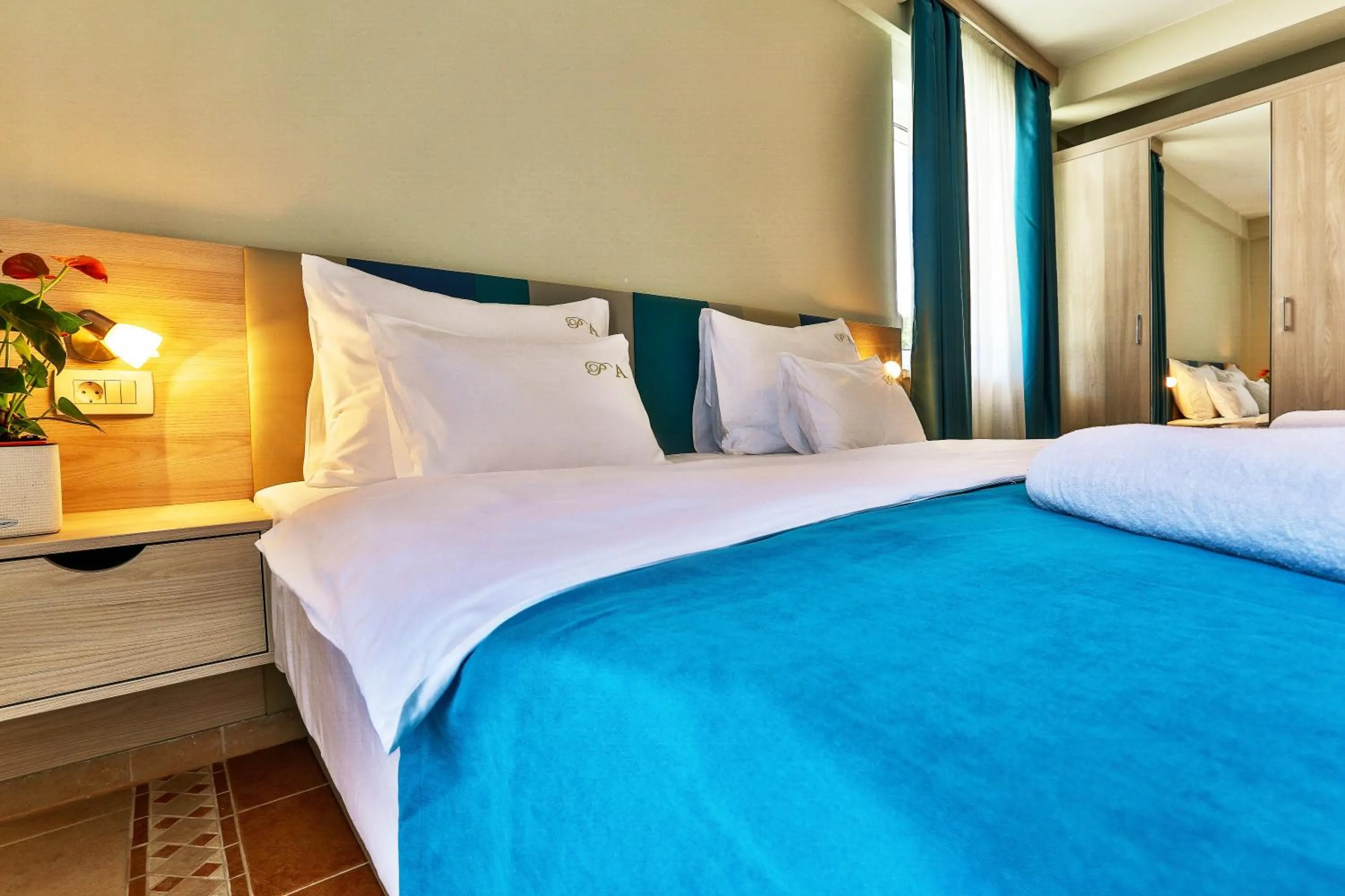 Bed in Montebay Perla