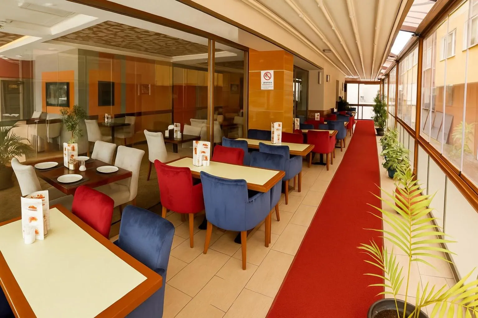 Garden in Grand Hotel Avcılar