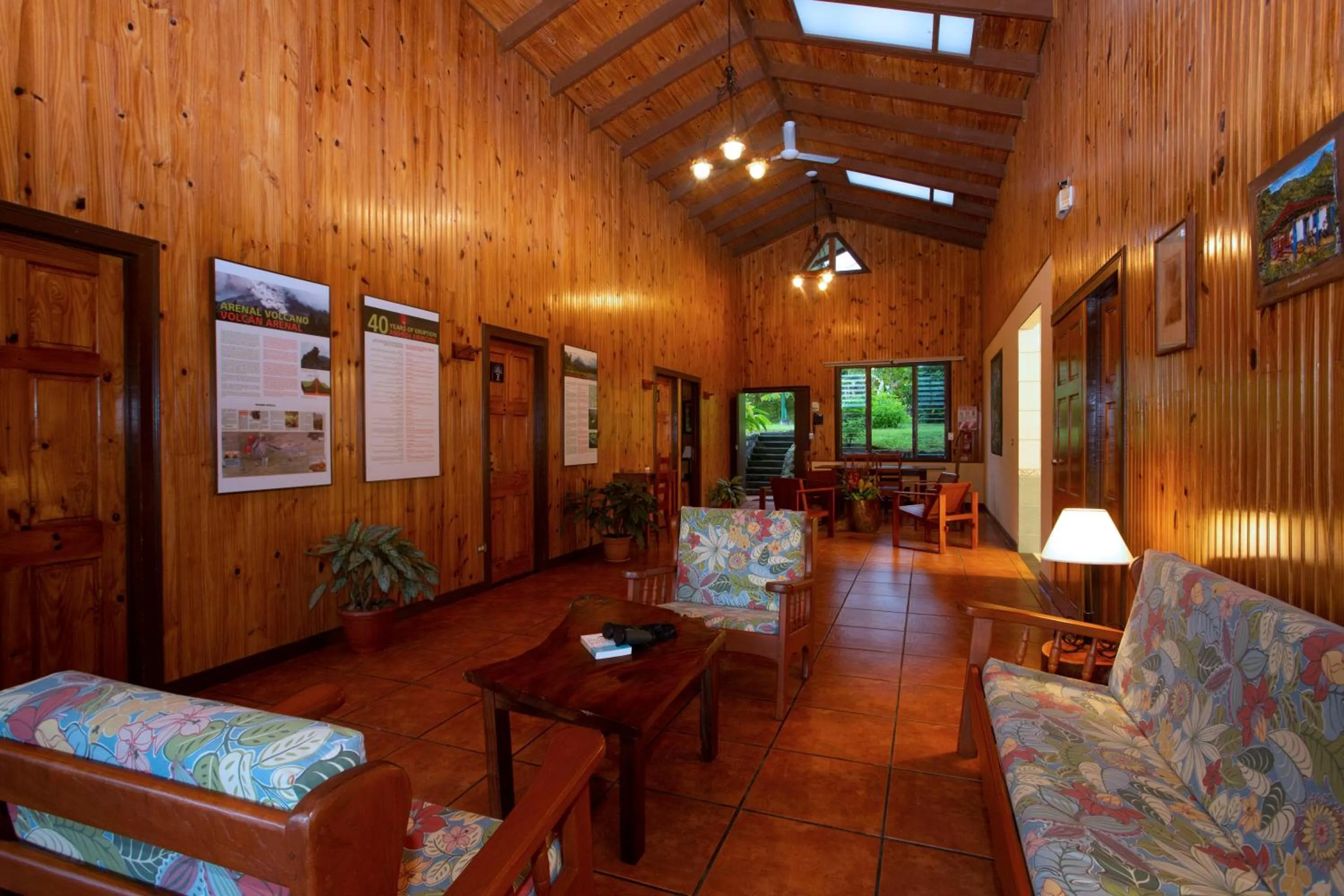 Living room in Arenal Observatory Lodge & Trails