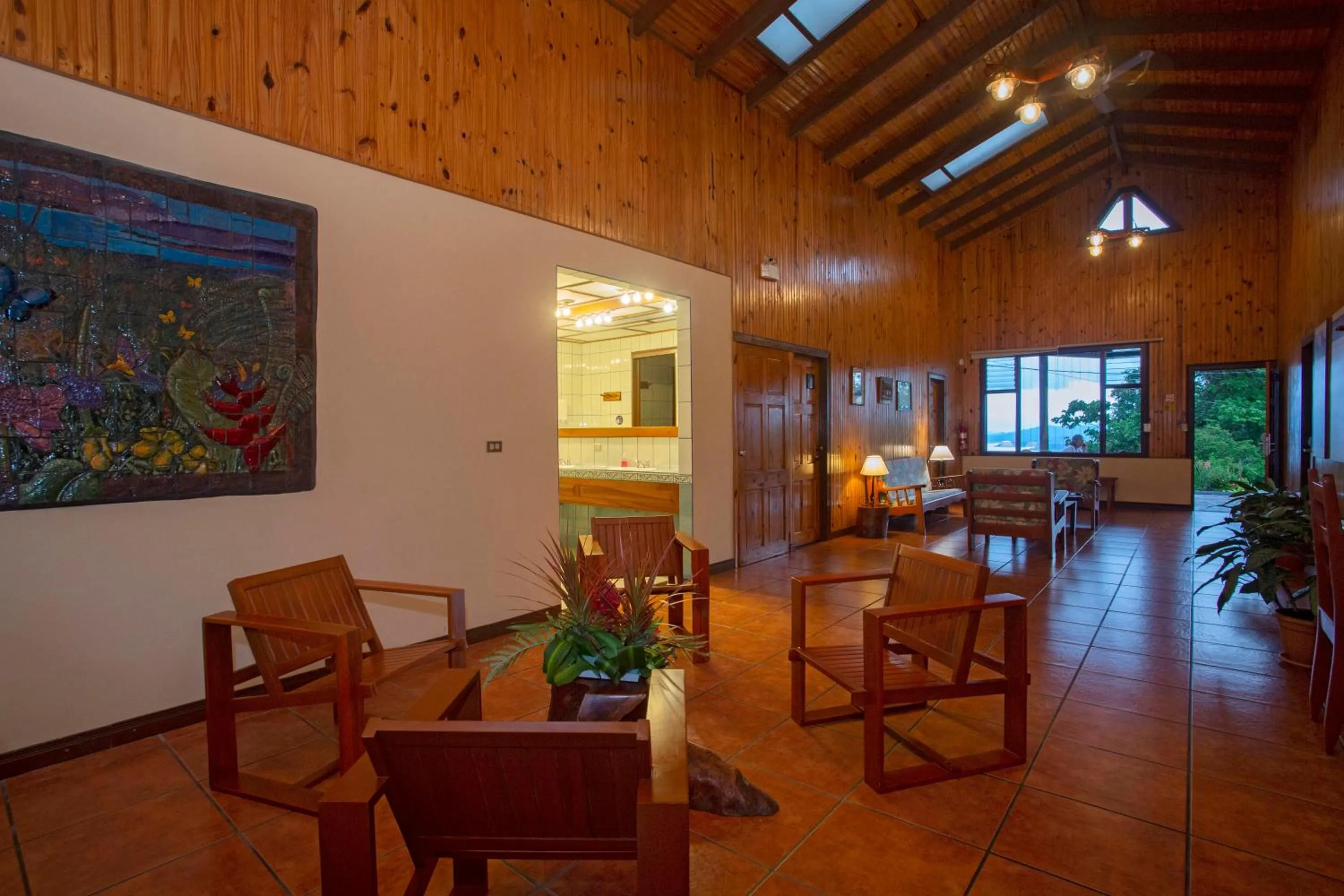Living room in Arenal Observatory Lodge & Trails