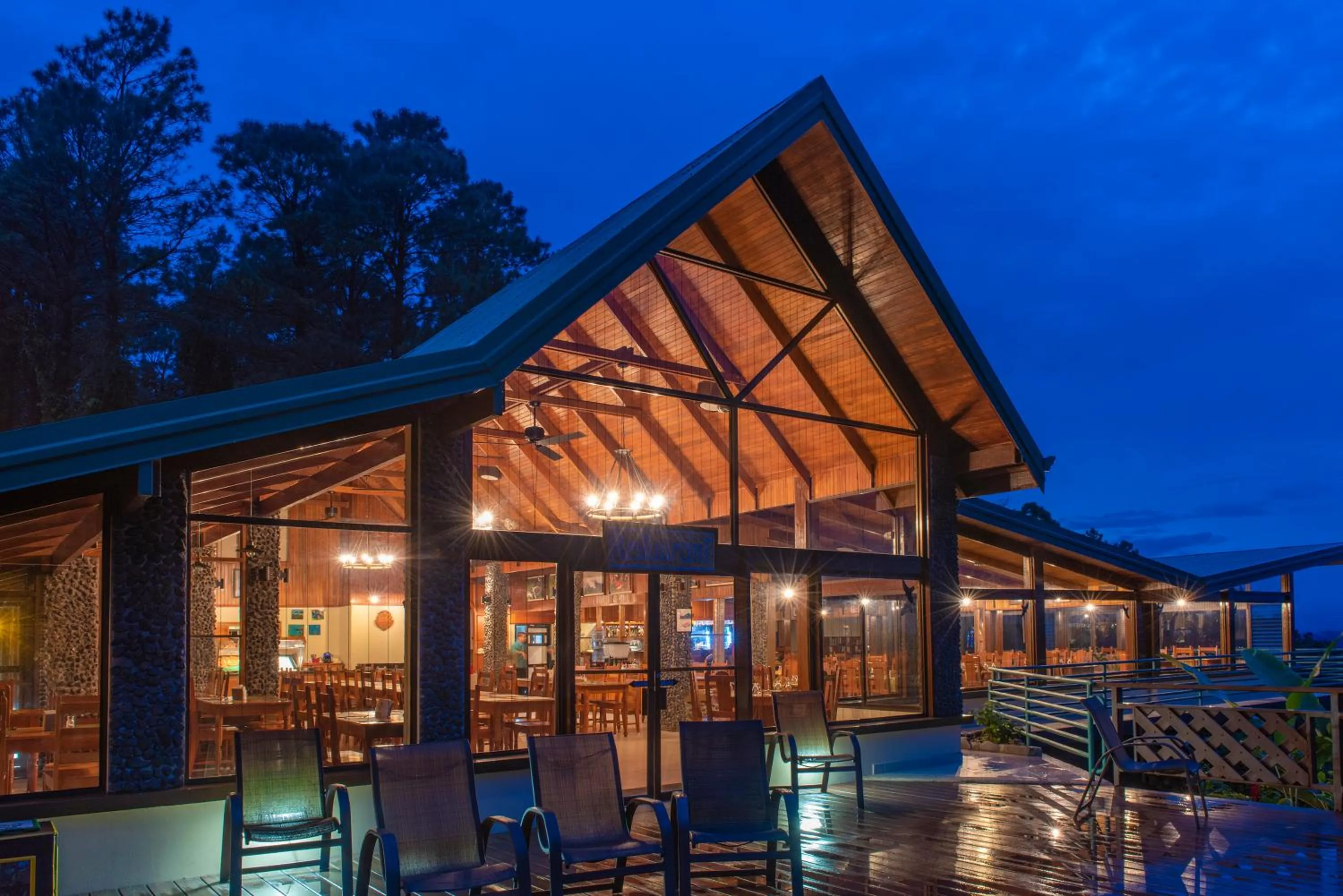 Restaurant/places to eat in Arenal Observatory Lodge & Trails