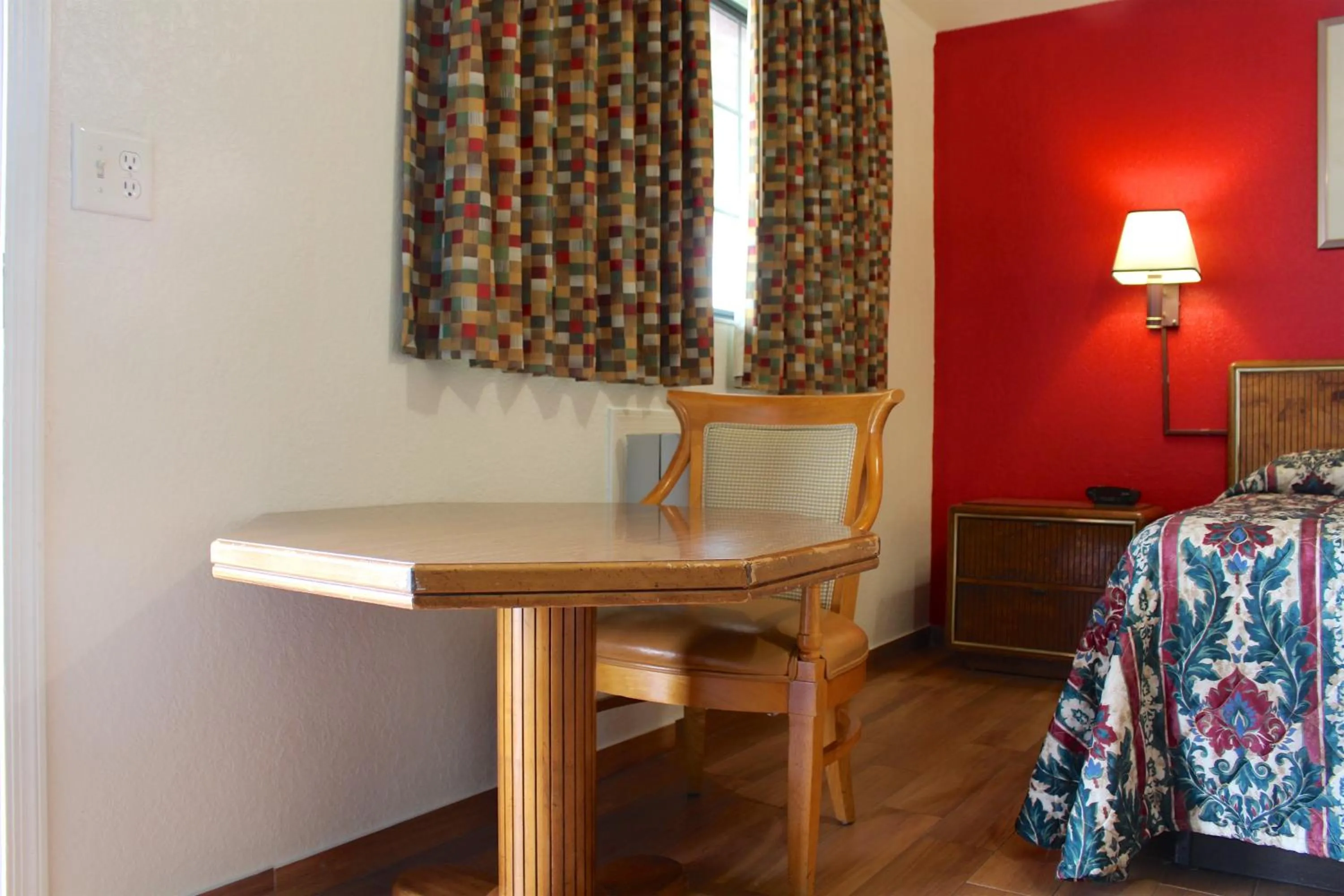 Bed in Starlite Motel